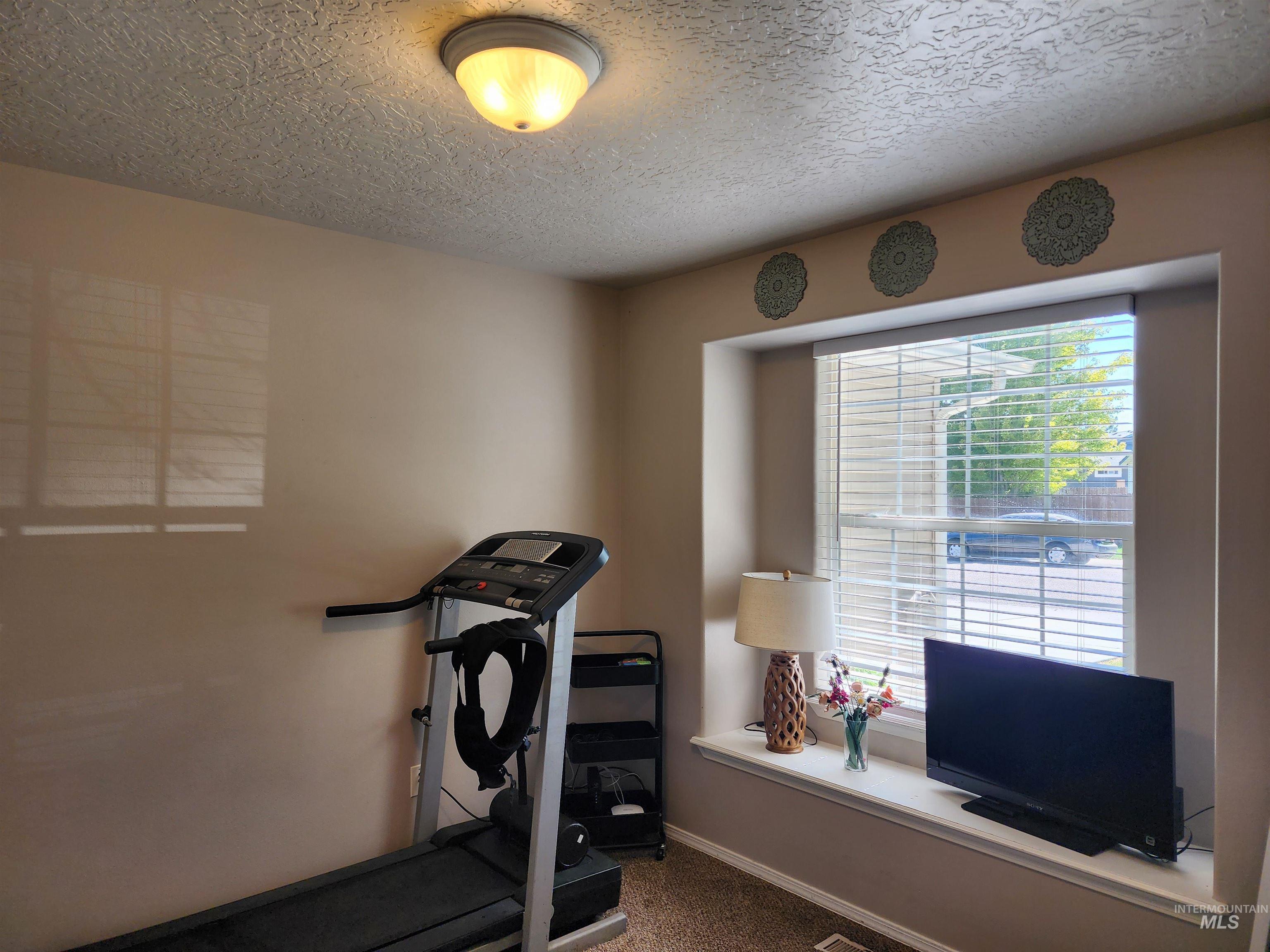 14306 Carolina St, Caldwell, Idaho 83607, 4 Bedrooms, 2.5 Bathrooms, Residential For Sale, Price $389,000,MLS 98999122
