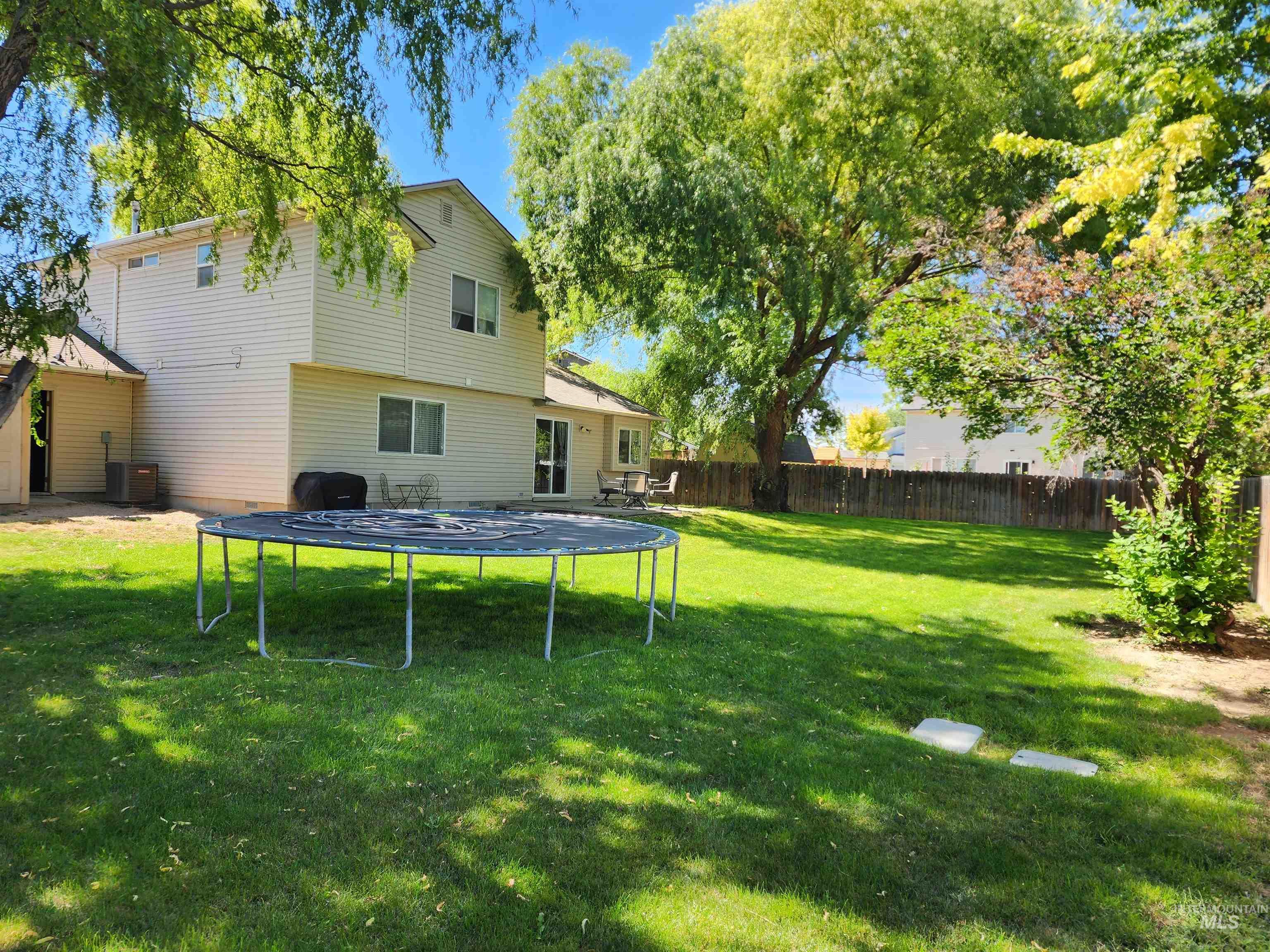 14306 Carolina St, Caldwell, Idaho 83607, 4 Bedrooms, 2.5 Bathrooms, Residential For Sale, Price $389,000,MLS 98999122
