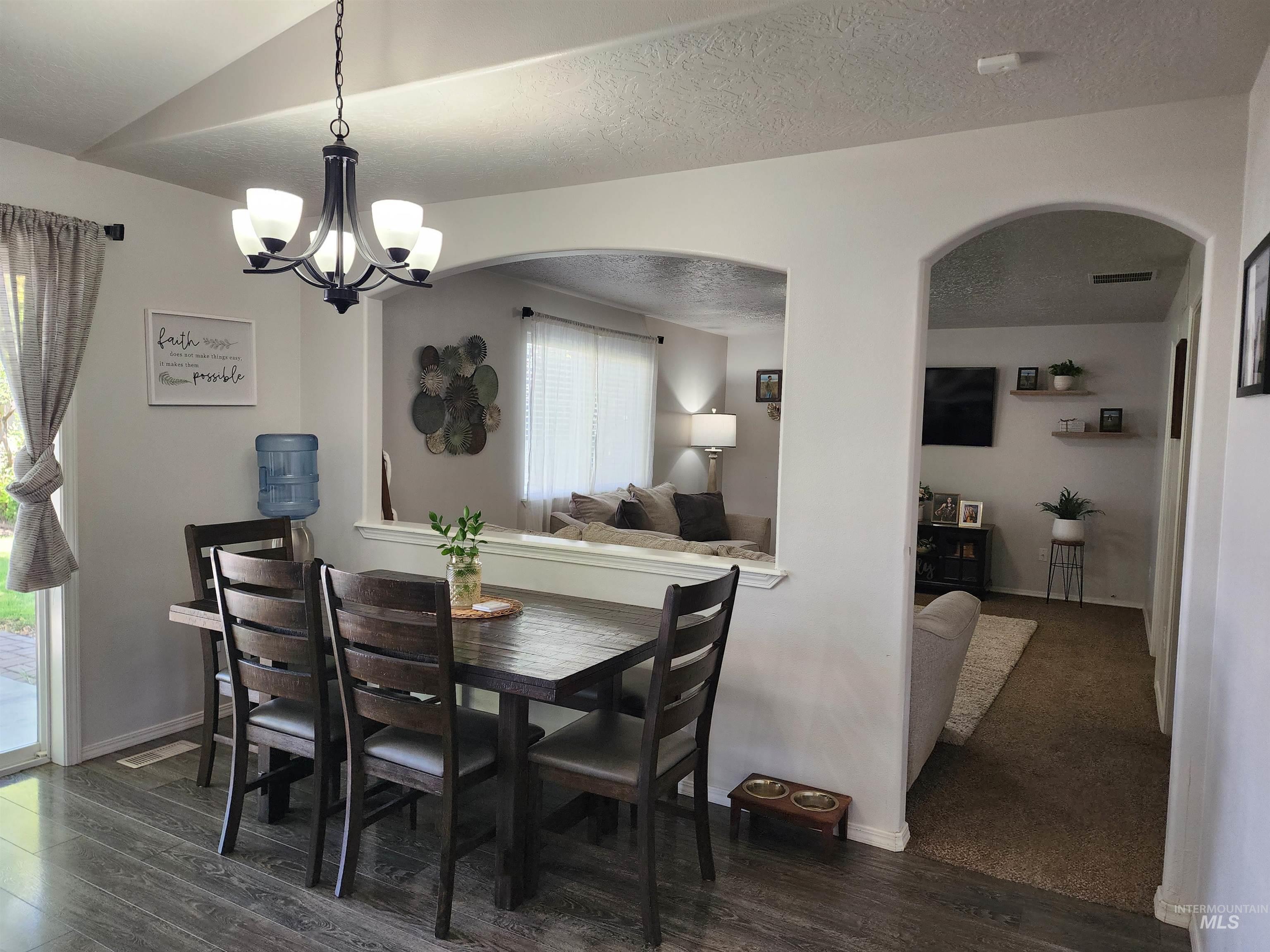 14306 Carolina St, Caldwell, Idaho 83607, 4 Bedrooms, 2.5 Bathrooms, Residential For Sale, Price $389,000,MLS 98999122