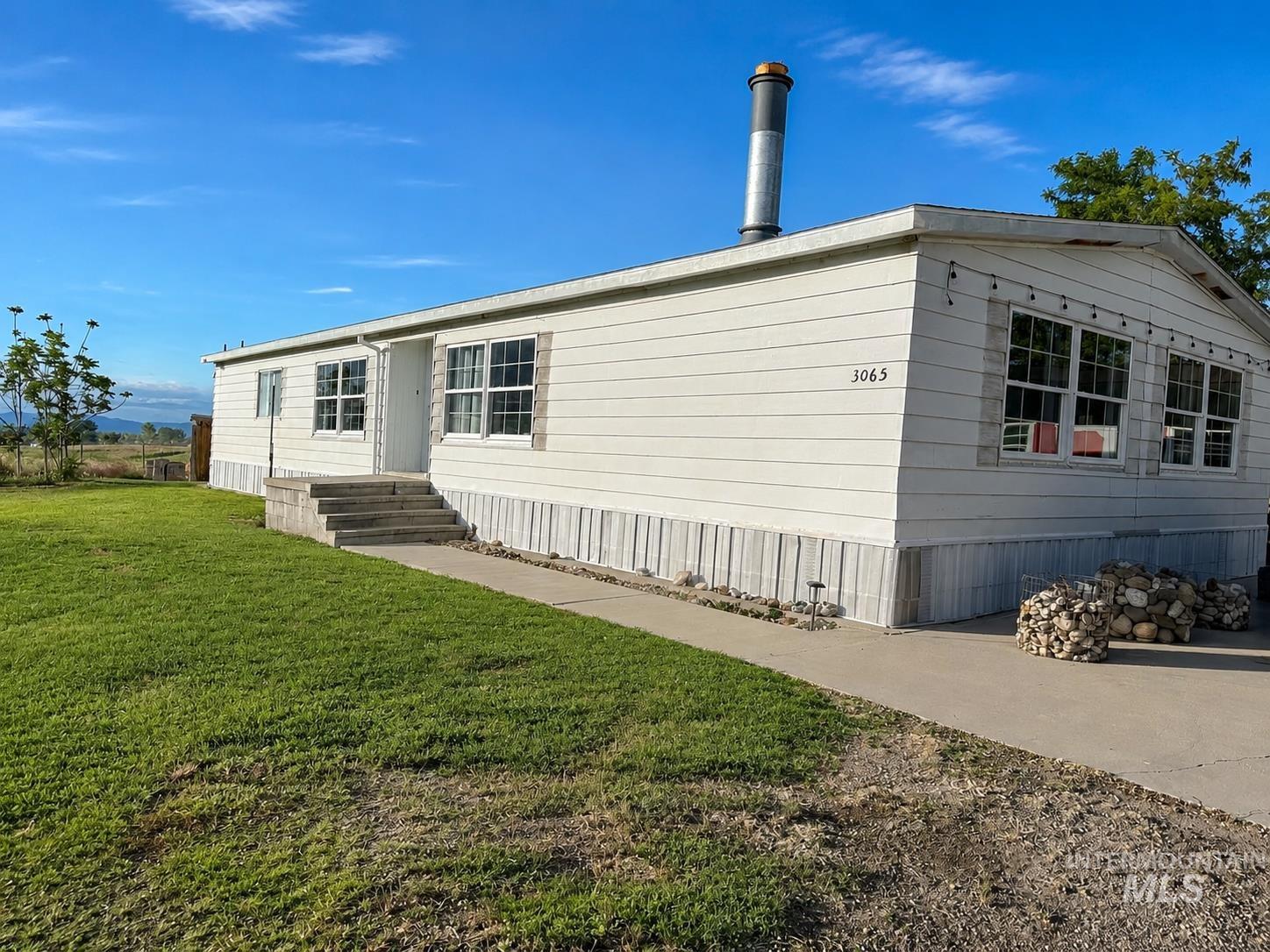 3065 Center Ave, Payette, Idaho 83661, 3 Bedrooms, 2 Bathrooms, Residential For Sale, Price $249,900,MLS 98999123