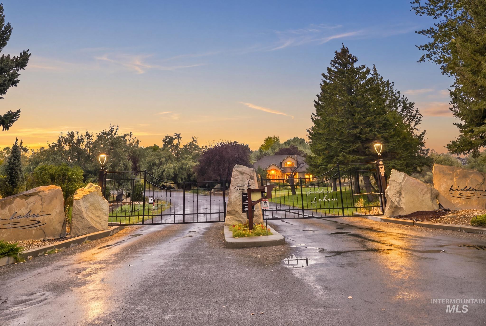 4082 Sage Springs Cir, Kimberly, Idaho 83341, 6 Bedrooms, 5.5 Bathrooms, Residential For Sale, Price $1,625,000, 98999127