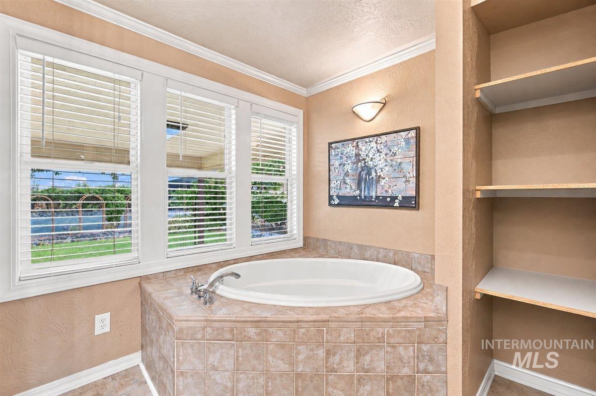 10294 W Prairie Rd, Boise, Idaho 83714, 4 Bedrooms, 3.5 Bathrooms, Residential For Sale, Price $1,150,000,MLS 98999135