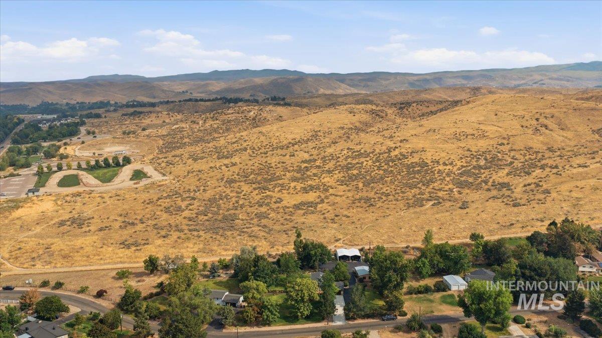 10294 W Prairie Rd, Boise, Idaho 83714, 4 Bedrooms, 3.5 Bathrooms, Residential For Sale, Price $1,150,000,MLS 98999135