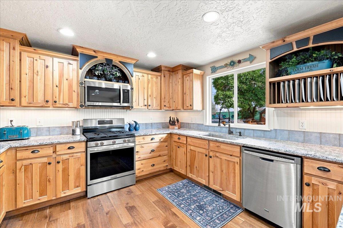 10294 W Prairie Rd, Boise, Idaho 83714, 4 Bedrooms, 3.5 Bathrooms, Residential For Sale, Price $1,150,000,MLS 98999135