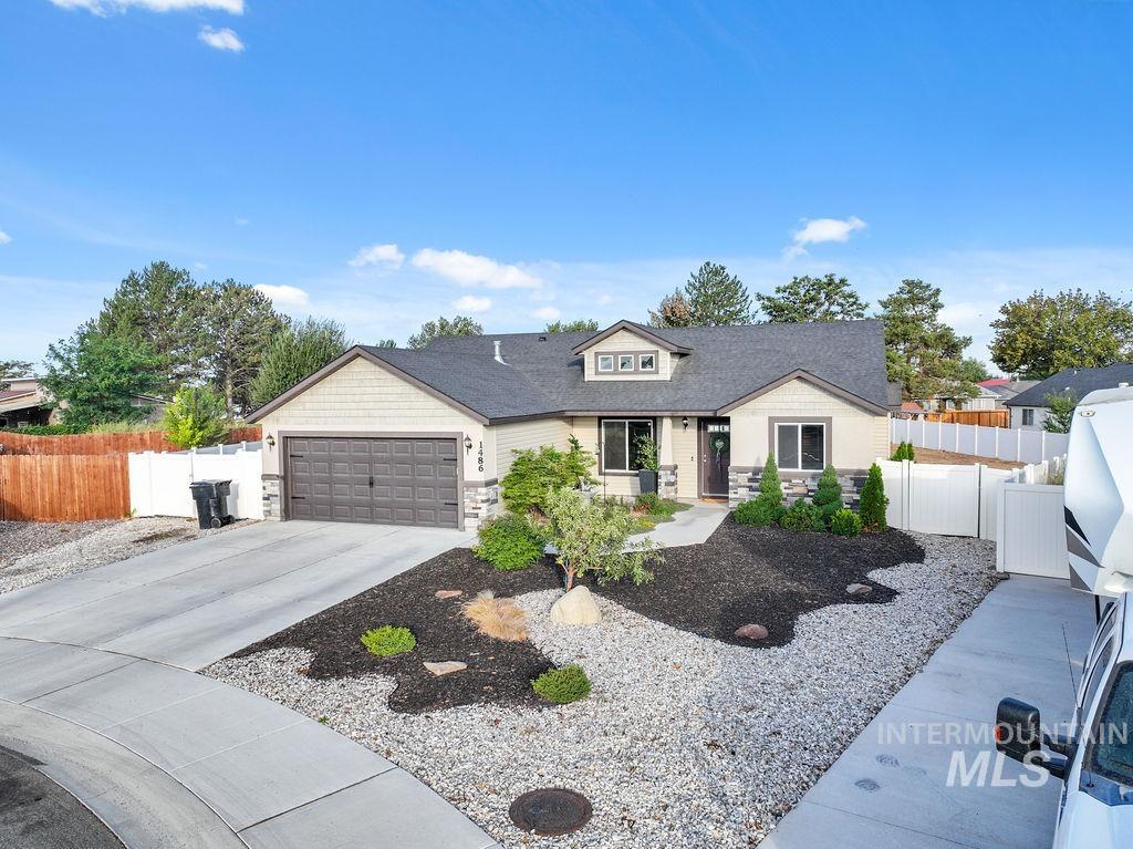 1486 Summer Springs, Buhl, Idaho 83316, 3 Bedrooms, 2 Bathrooms, Residential For Sale, Price $348,000, 98999137