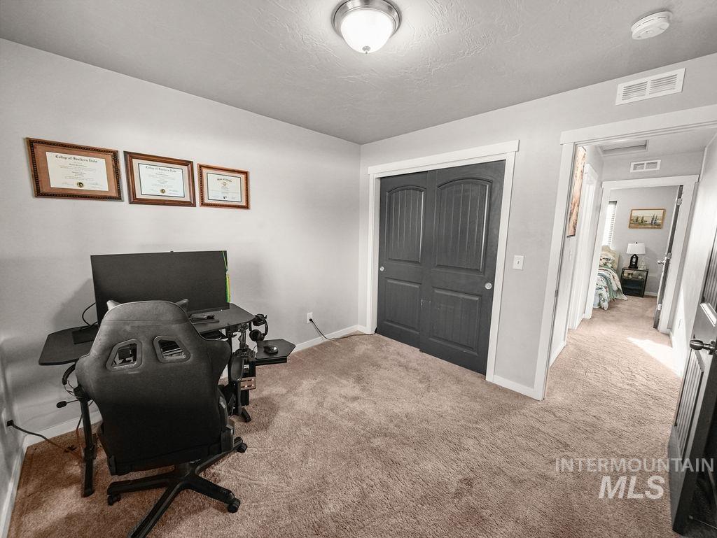 1486 Summer Springs, Buhl, Idaho 83316, 3 Bedrooms, 2 Bathrooms, Residential For Sale, Price $348,000, 98999137
