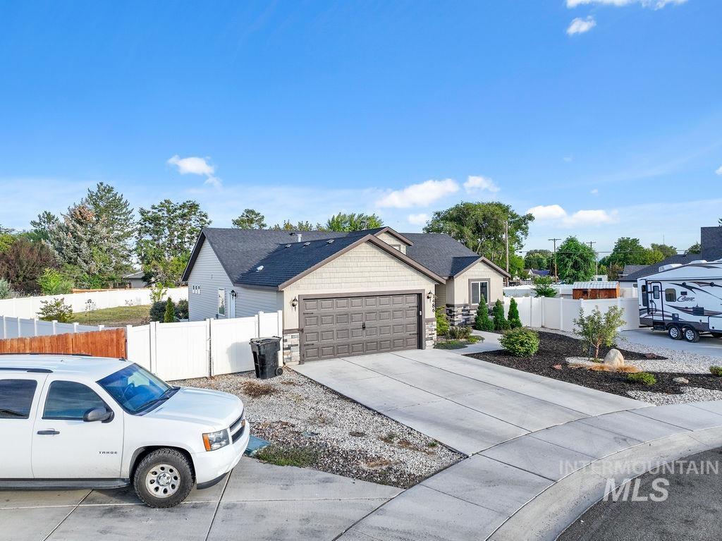 1486 Summer Springs, Buhl, Idaho 83316, 3 Bedrooms, 2 Bathrooms, Residential For Sale, Price $348,000, 98999137
