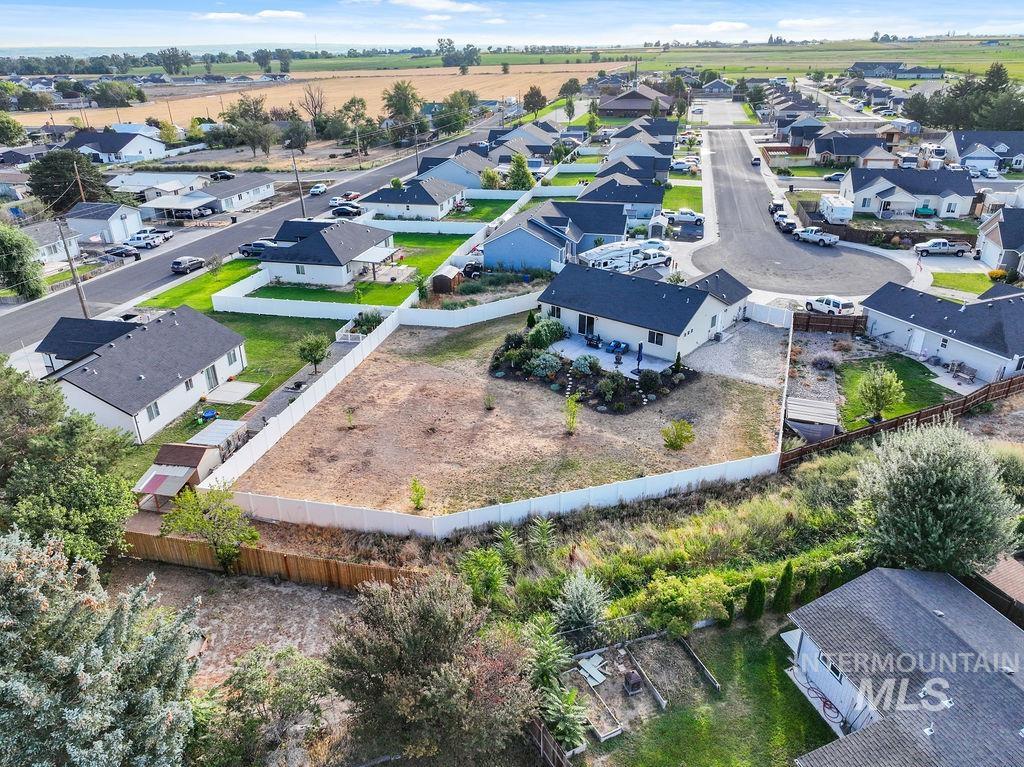 1486 Summer Springs, Buhl, Idaho 83316, 3 Bedrooms, 2 Bathrooms, Residential For Sale, Price $348,000, 98999137