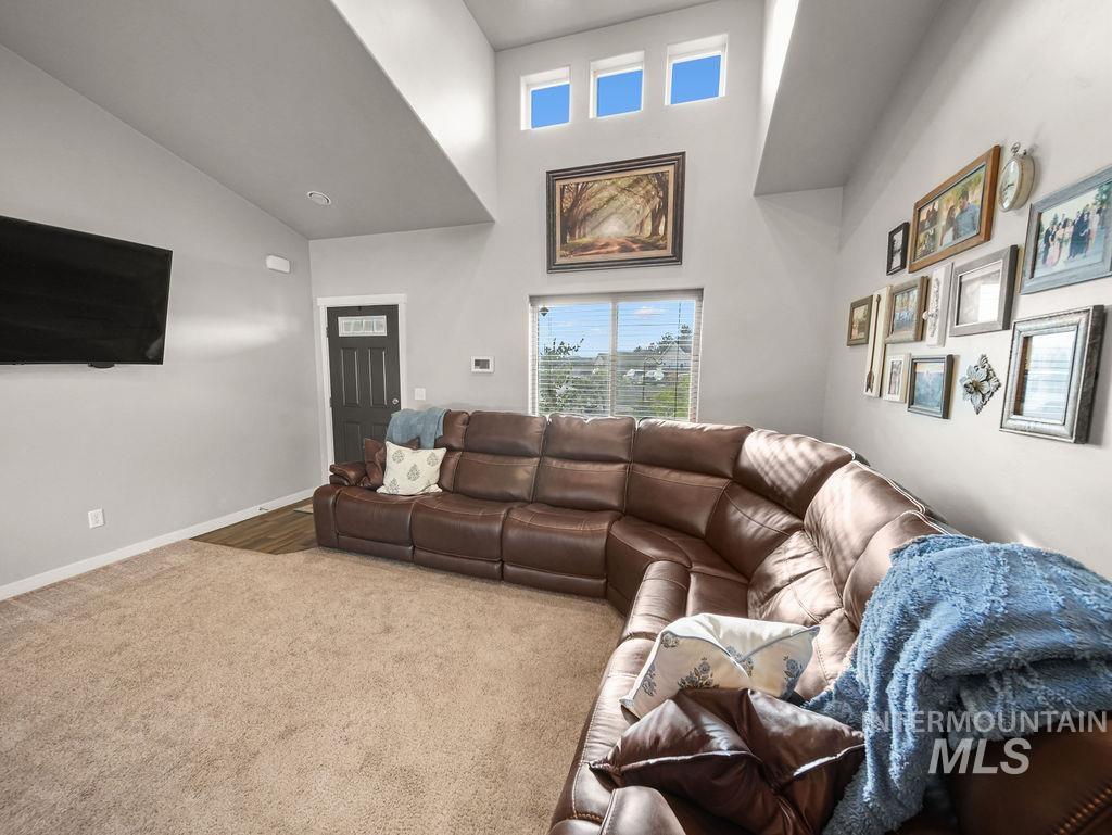 1486 Summer Springs, Buhl, Idaho 83316, 3 Bedrooms, 2 Bathrooms, Residential For Sale, Price $348,000, 98999137