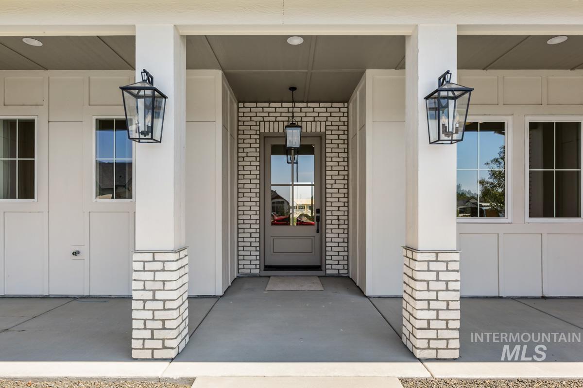 545 Midpoint Ave, Middleton, Idaho 83644, 3 Bedrooms, 3.5 Bathrooms, Residential For Sale, Price $1,350,000, 98999140