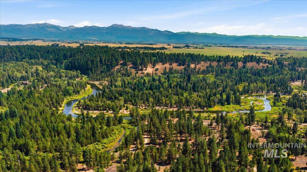 12 Cassia Ct, McCall, Idaho 83638, 4 Bedrooms, 3 Bathrooms, Residential For Sale, Price $1,200,000,MLS 98999141