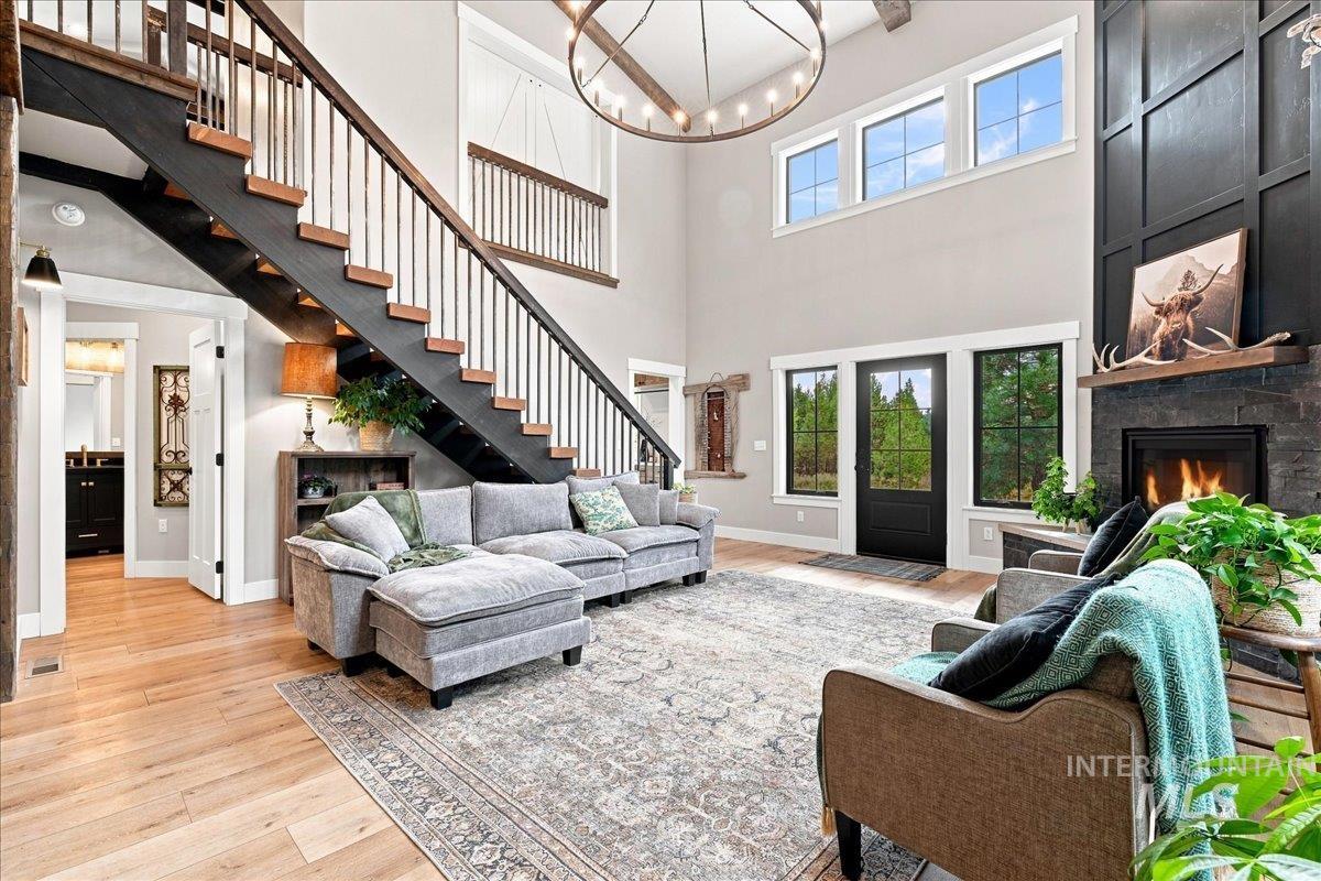 12 Cassia Ct, McCall, Idaho 83638, 4 Bedrooms, 3 Bathrooms, Residential For Sale, Price $1,200,000,MLS 98999141