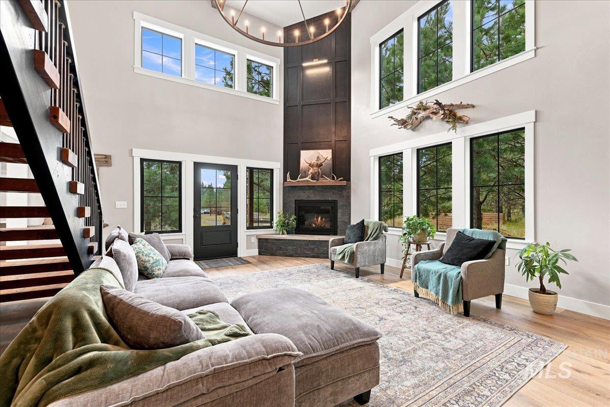 12 Cassia Ct, McCall, Idaho 83638, 4 Bedrooms, 3 Bathrooms, Residential For Sale, Price $1,200,000,MLS 98999141