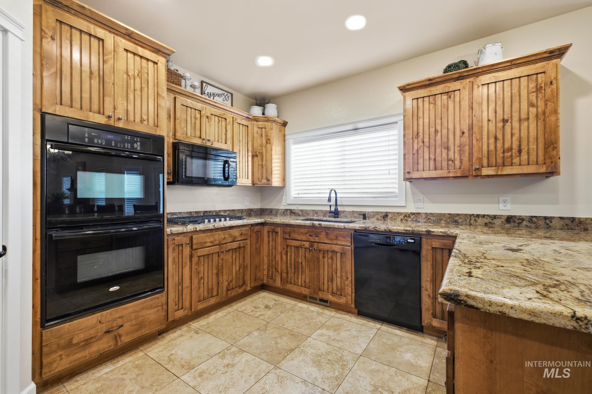 3888 N 3614 E, Kimberly, Idaho 83341, 7 Bedrooms, 3.5 Bathrooms, Residential For Sale, Price $875,000,MLS 98999147