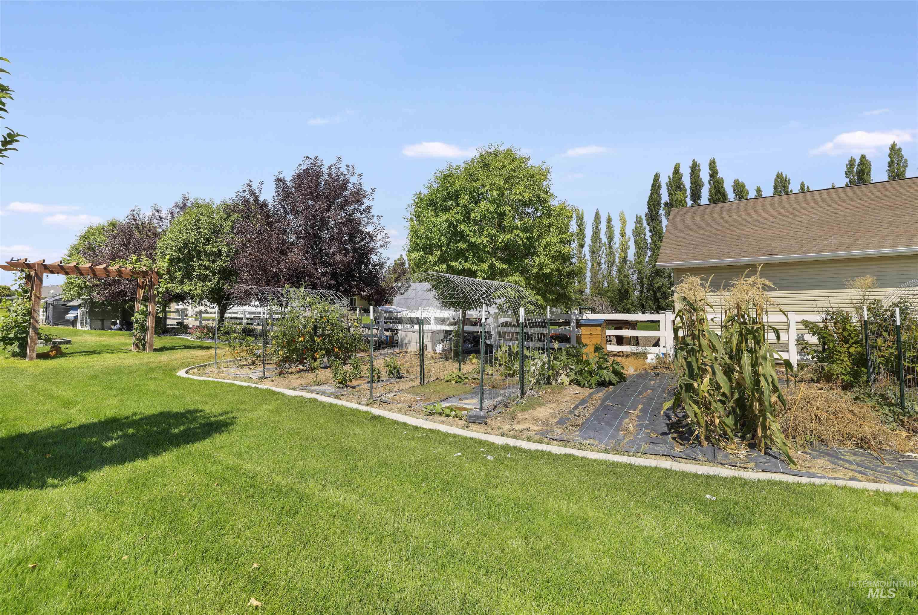 3888 N 3614 E, Kimberly, Idaho 83341, 7 Bedrooms, 3.5 Bathrooms, Residential For Sale, Price $875,000,MLS 98999147