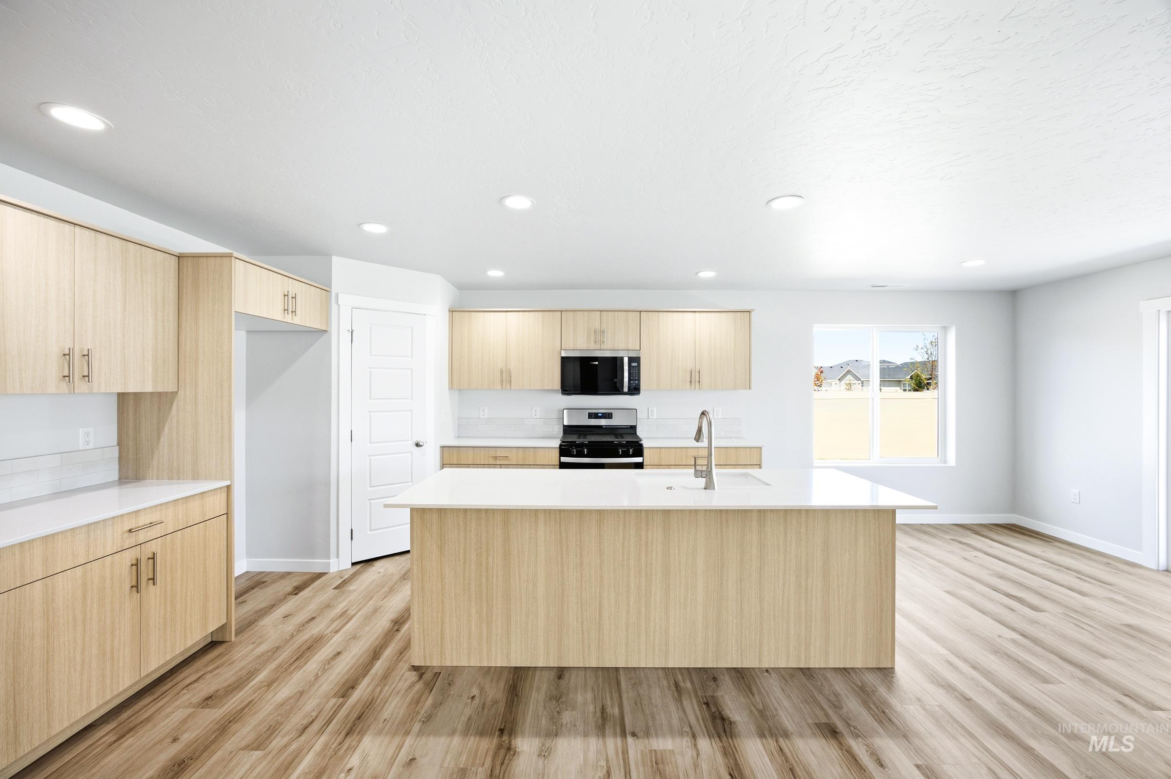 3058 N Porgy Way, Eagle, Idaho 83616, 4 Bedrooms, 3 Bathrooms, Residential For Sale, Price $764,990,MLS 98999152