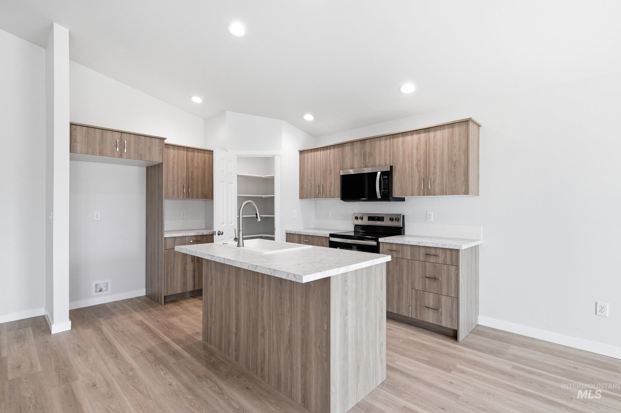 11904 Ruminants St, Nampa, Idaho 83651, 3 Bedrooms, 2 Bathrooms, Residential For Sale, Price $429,990,MLS 98999155