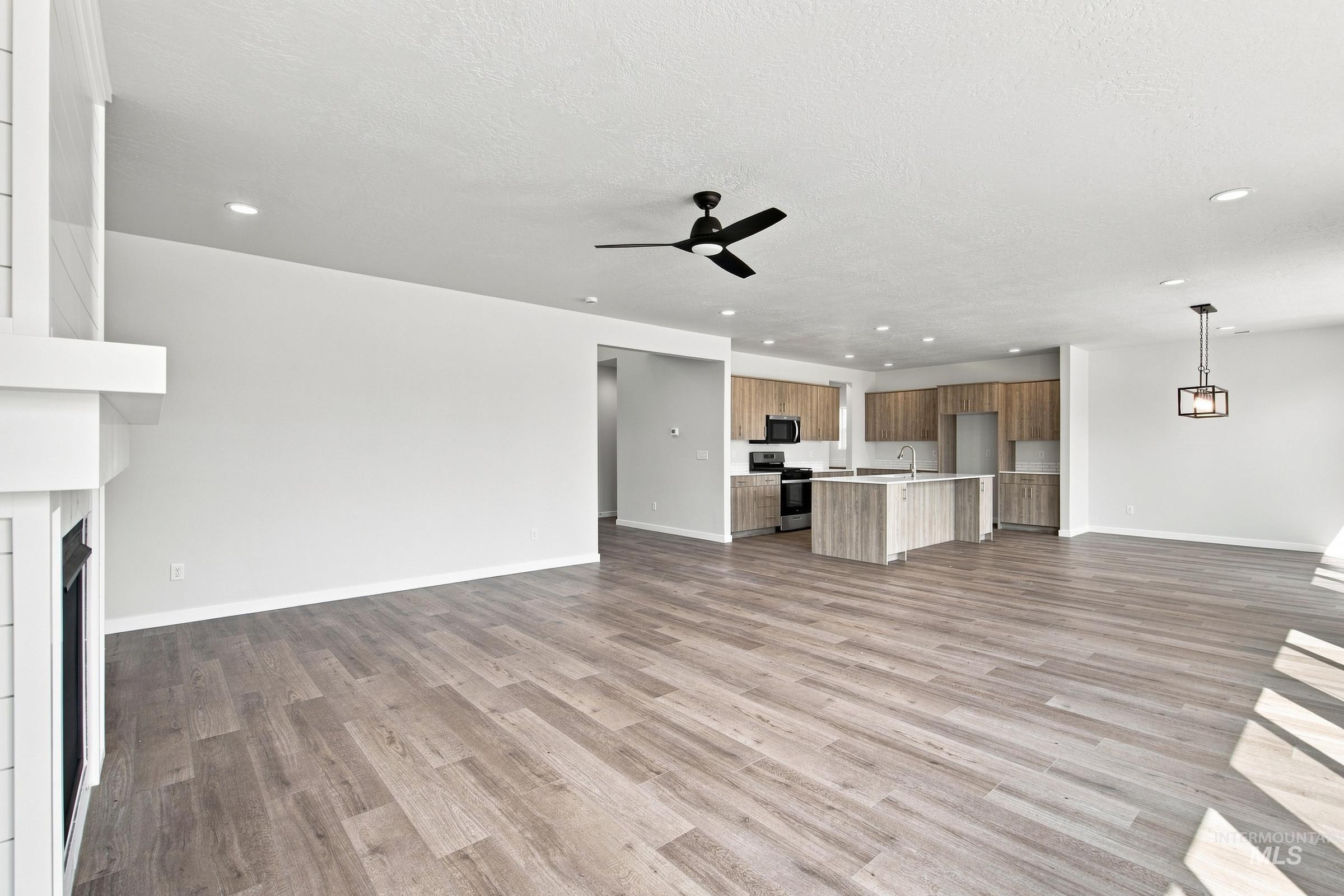 5224 S Big Jacks Creek Ave, Nampa, Idaho 83686, 4 Bedrooms, 3.5 Bathrooms, Residential For Sale, Price $724,990,MLS 98999160