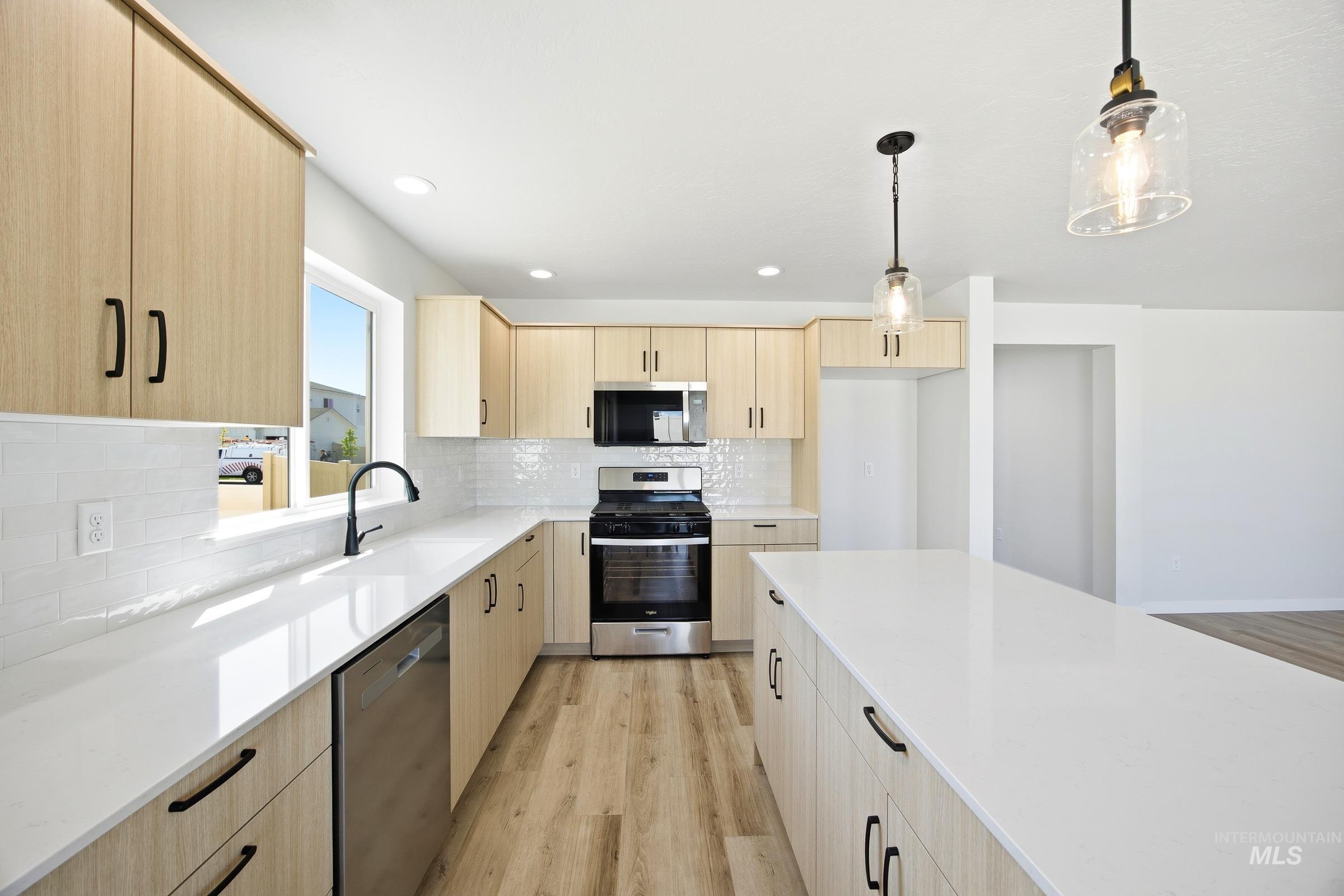 5307 S Edgecomb Way, Nampa, Idaho 83686, 5 Bedrooms, 3 Bathrooms, Residential For Sale, Price $529,990,MLS 98999163
