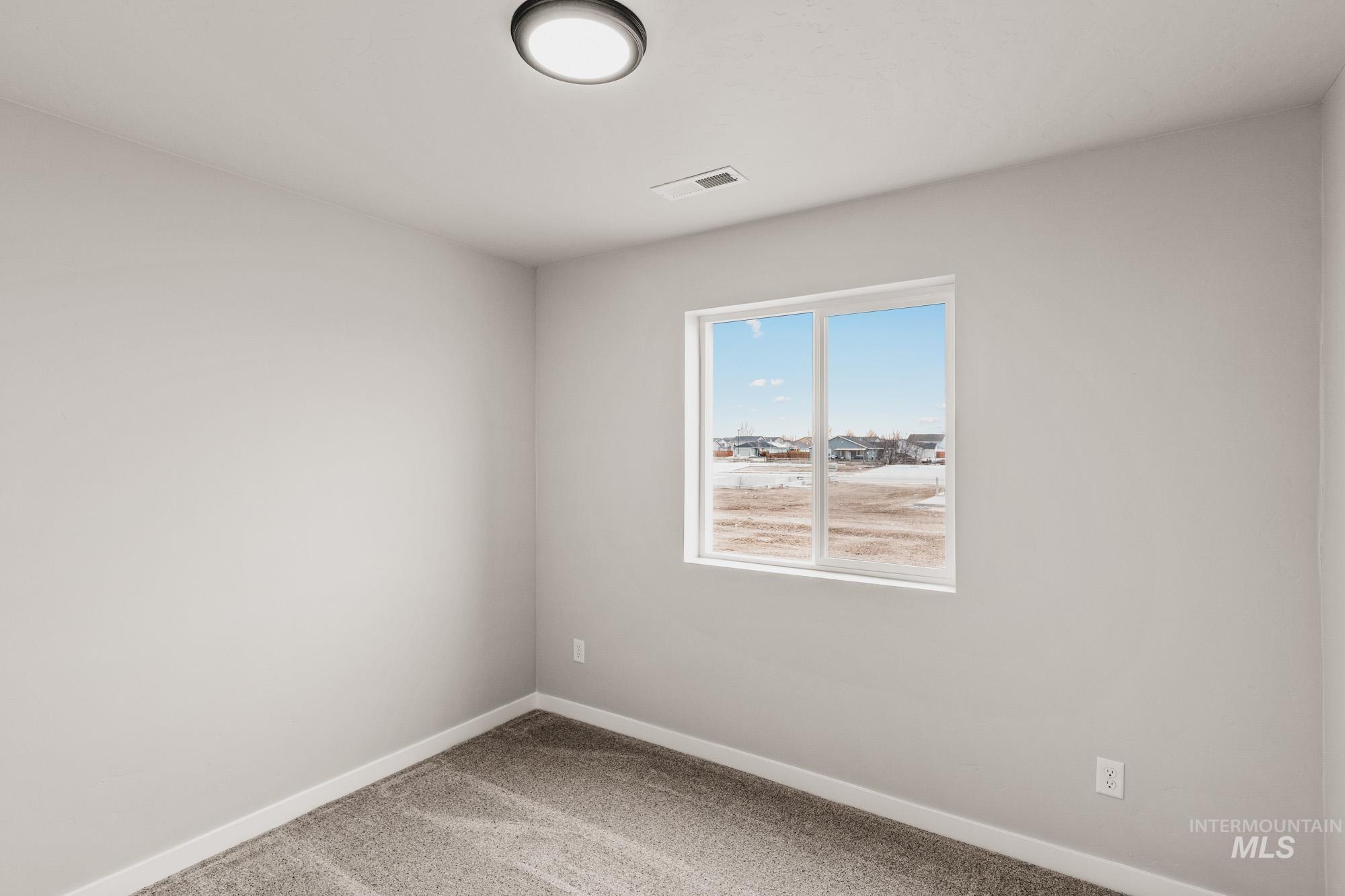 1727 Gyrfalcon St, Middleton, Idaho 83644, 5 Bedrooms, 3 Bathrooms, Residential For Sale, Price $519,990,MLS 98999167