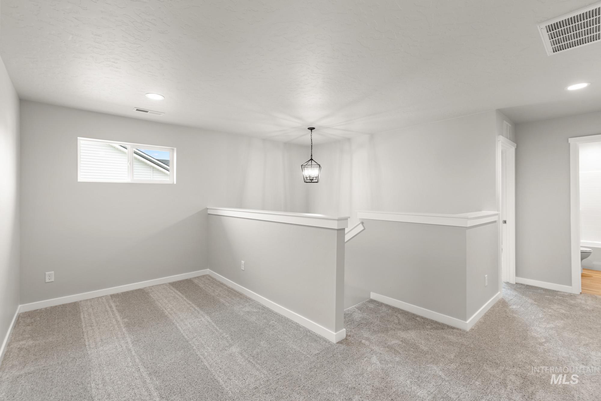 1727 Gyrfalcon St, Middleton, Idaho 83644, 5 Bedrooms, 3 Bathrooms, Residential For Sale, Price $519,990,MLS 98999167