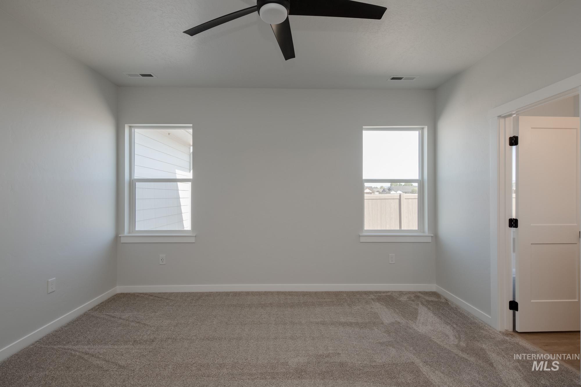 6867 S Lumberton Way, Meridian, Idaho 83642, 4 Bedrooms, 2 Bathrooms, Residential For Sale, Price $459,990,MLS 98999170