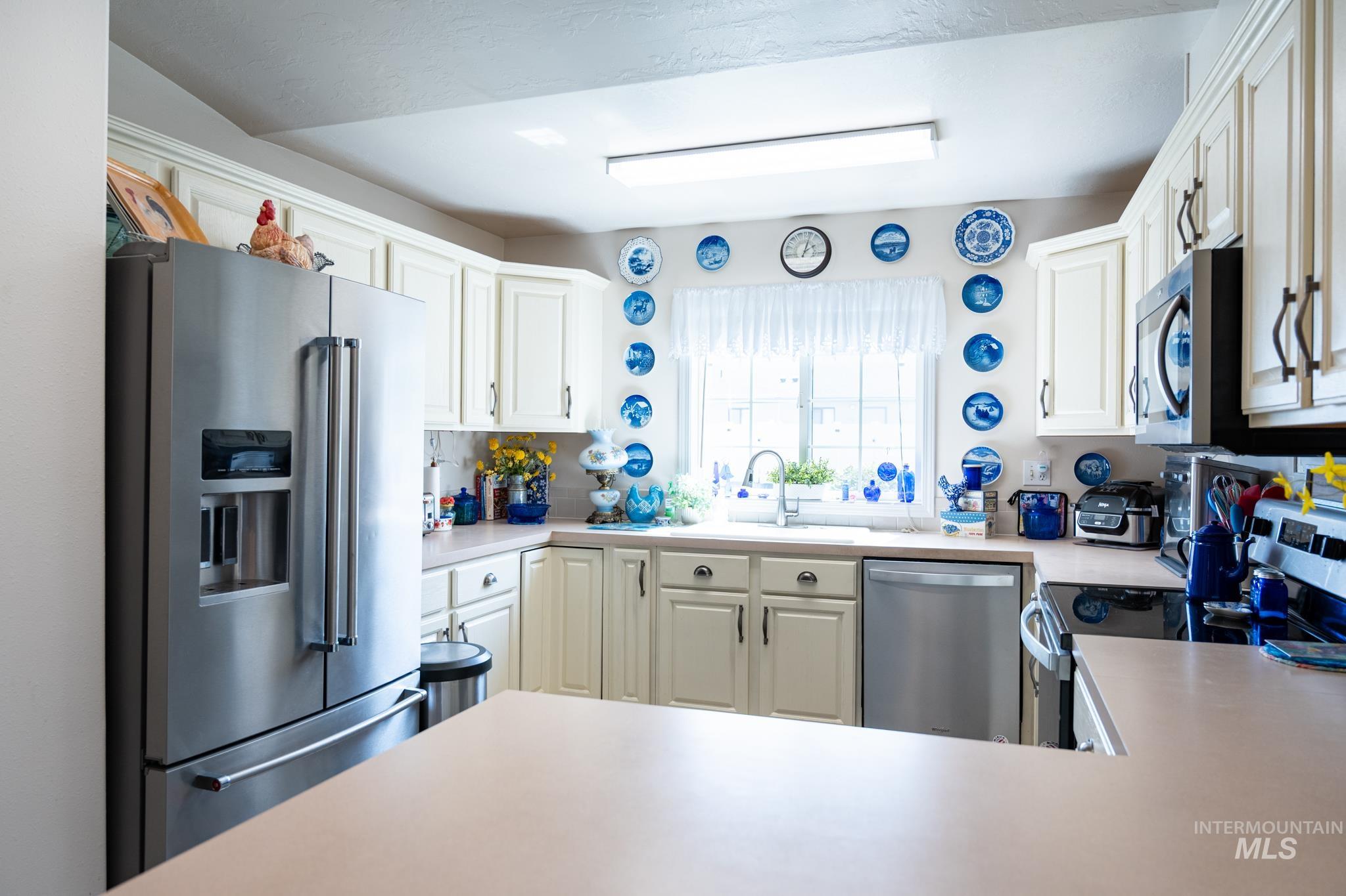 1861 Arcata Way, Ontario, Oregon 97914, 2 Bedrooms, 2 Bathrooms, Residential For Sale, Price $279,000, 98999172