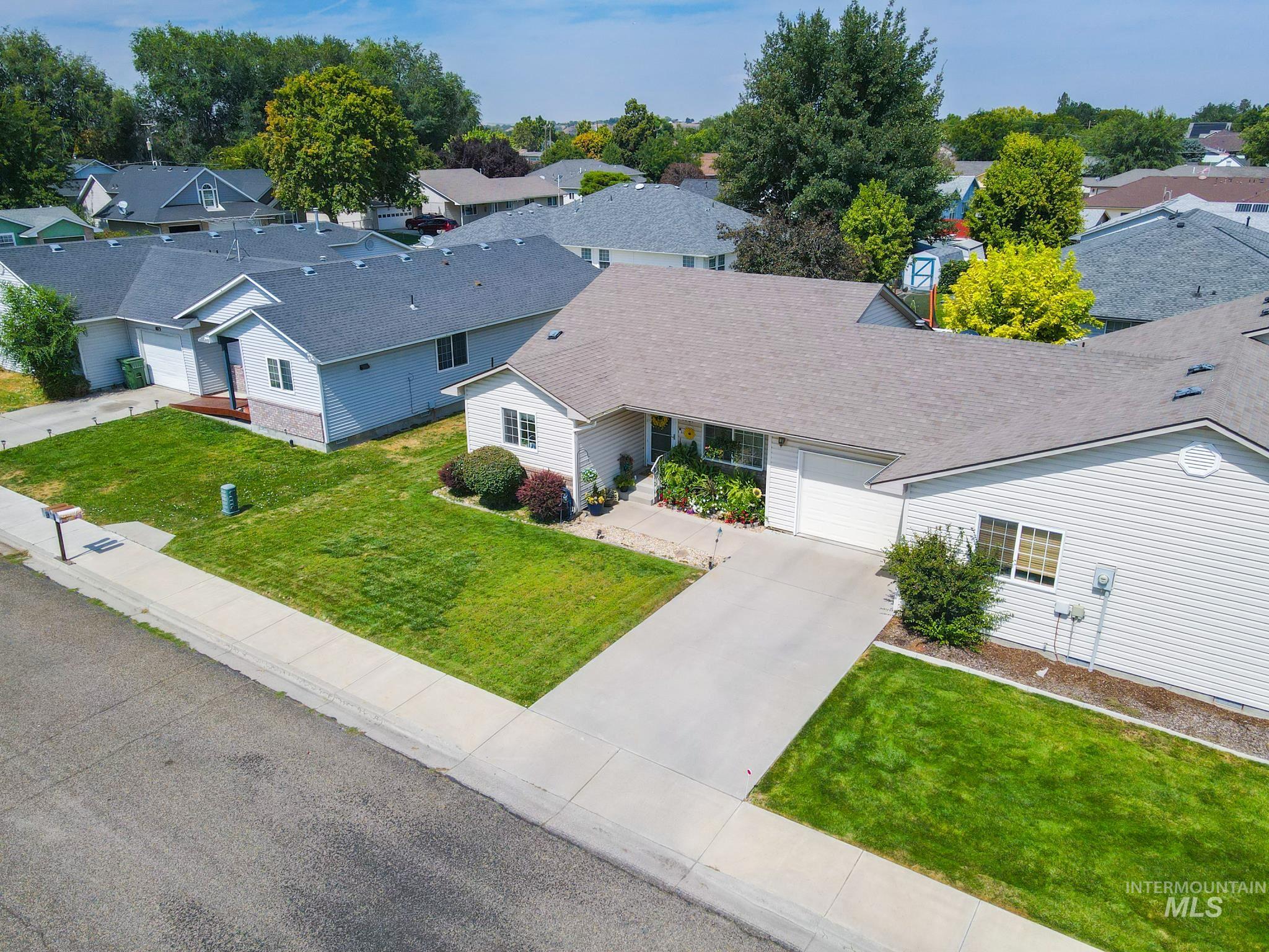 1861 Arcata Way, Ontario, Oregon 97914, 2 Bedrooms, 2 Bathrooms, Residential For Sale, Price $279,000, 98999172