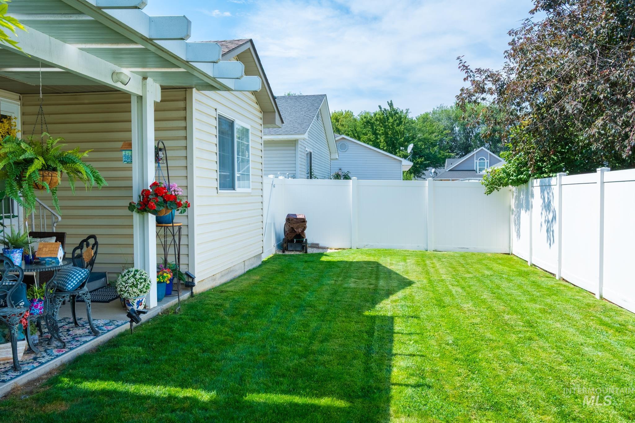 1861 Arcata Way, Ontario, Oregon 97914, 2 Bedrooms, 2 Bathrooms, Residential For Sale, Price $279,000, 98999172