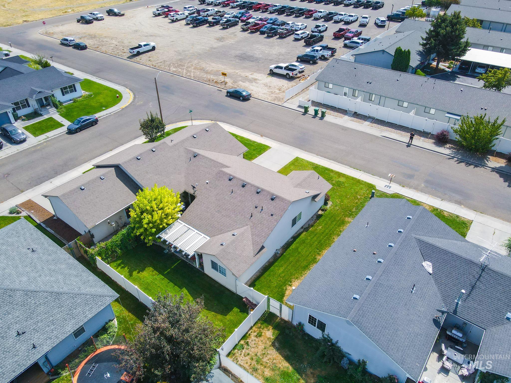 1861 Arcata Way, Ontario, Oregon 97914, 2 Bedrooms, 2 Bathrooms, Residential For Sale, Price $279,000, 98999172