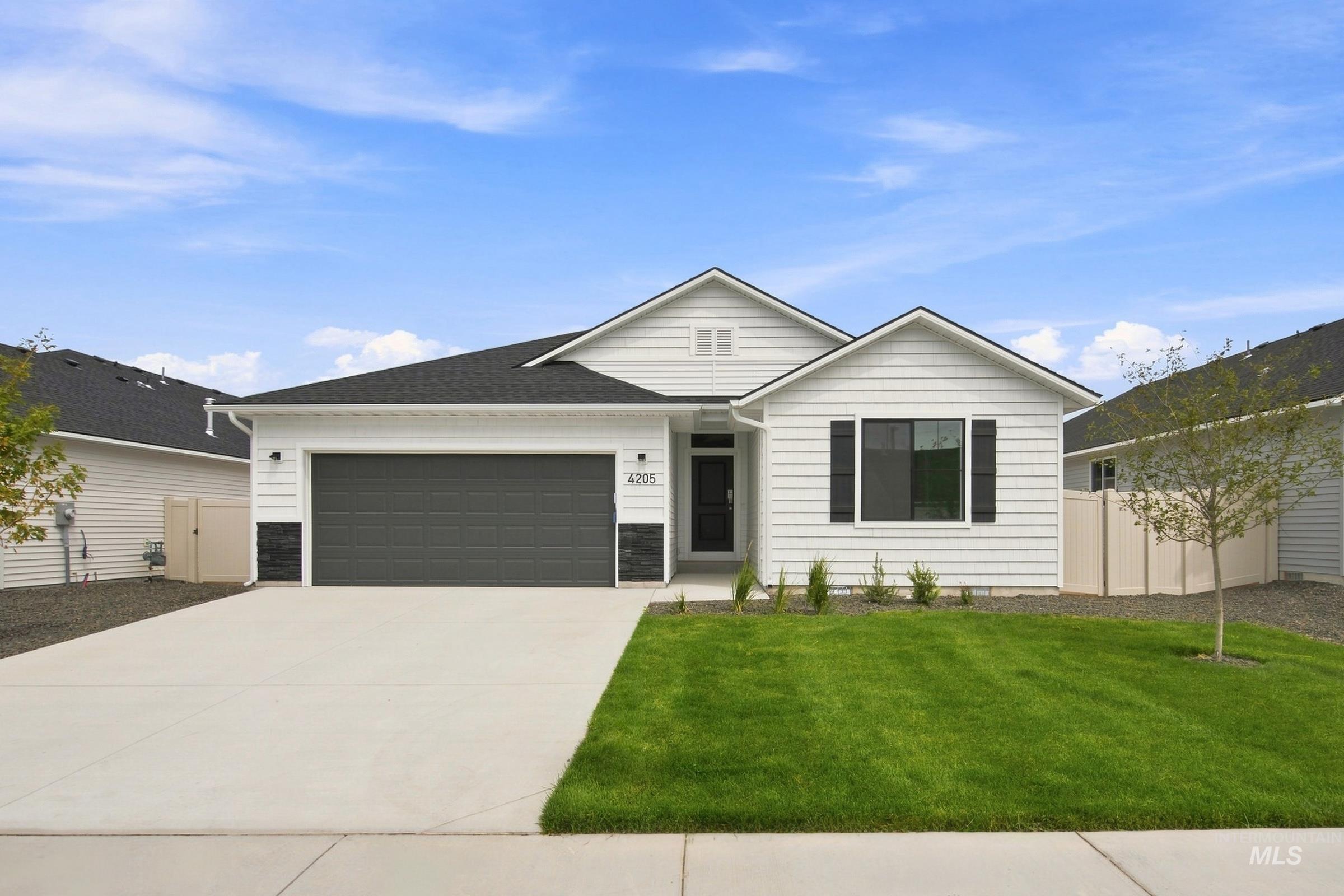 252 N Tideberry Ave, Kuna, Idaho 83634, 4 Bedrooms, 2 Bathrooms, Residential For Sale, Price $454,990,MLS 98999174