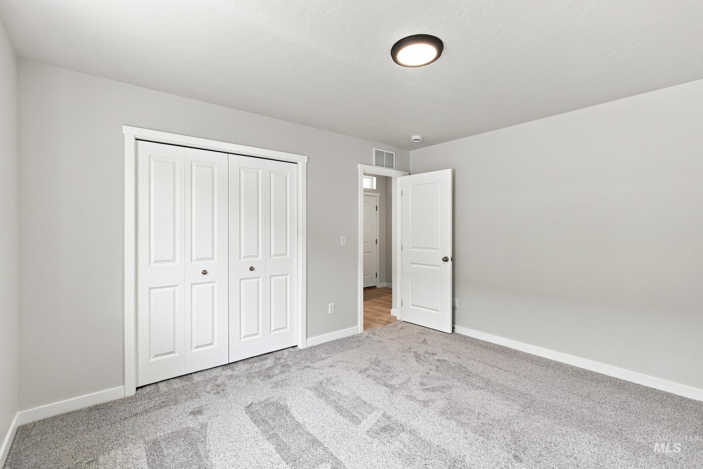 252 N Tideberry Ave, Kuna, Idaho 83634, 4 Bedrooms, 2 Bathrooms, Residential For Sale, Price $454,990,MLS 98999174