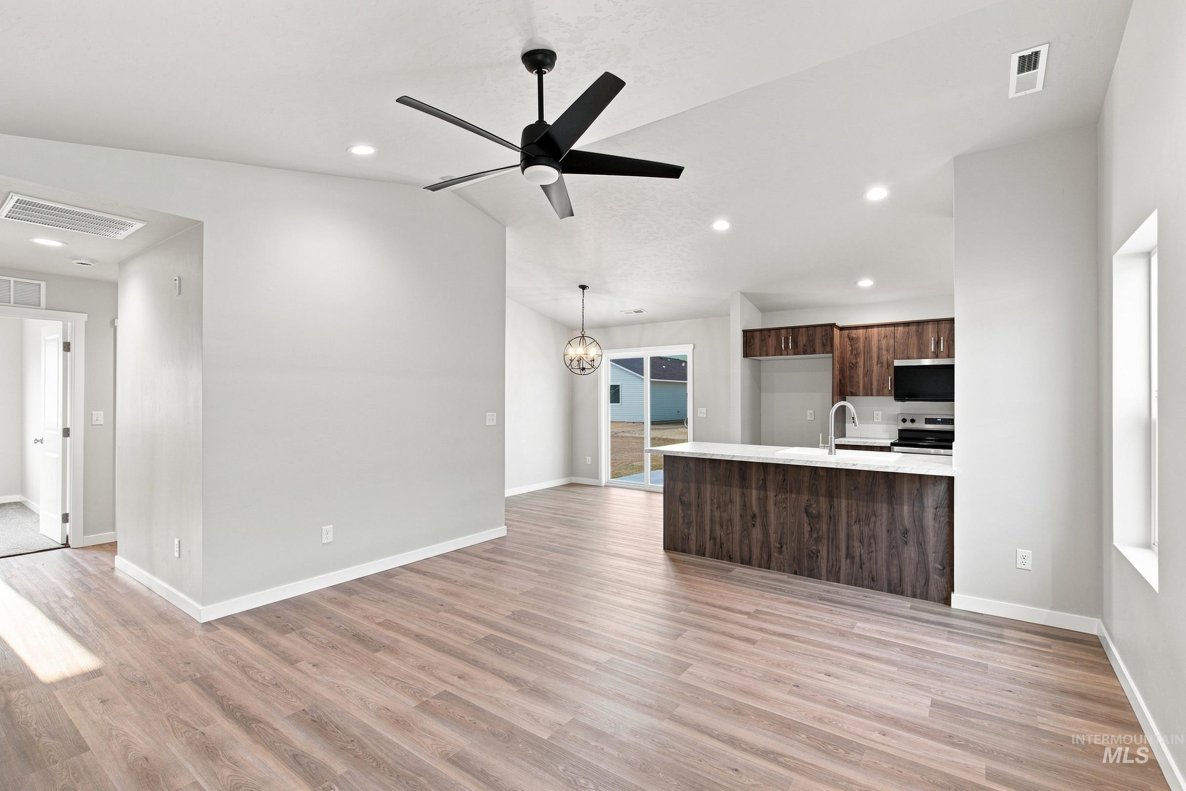 4314 Lamar St, Caldwell, Idaho 83605, 3 Bedrooms, 2 Bathrooms, Residential For Sale, Price $394,990, 98999177