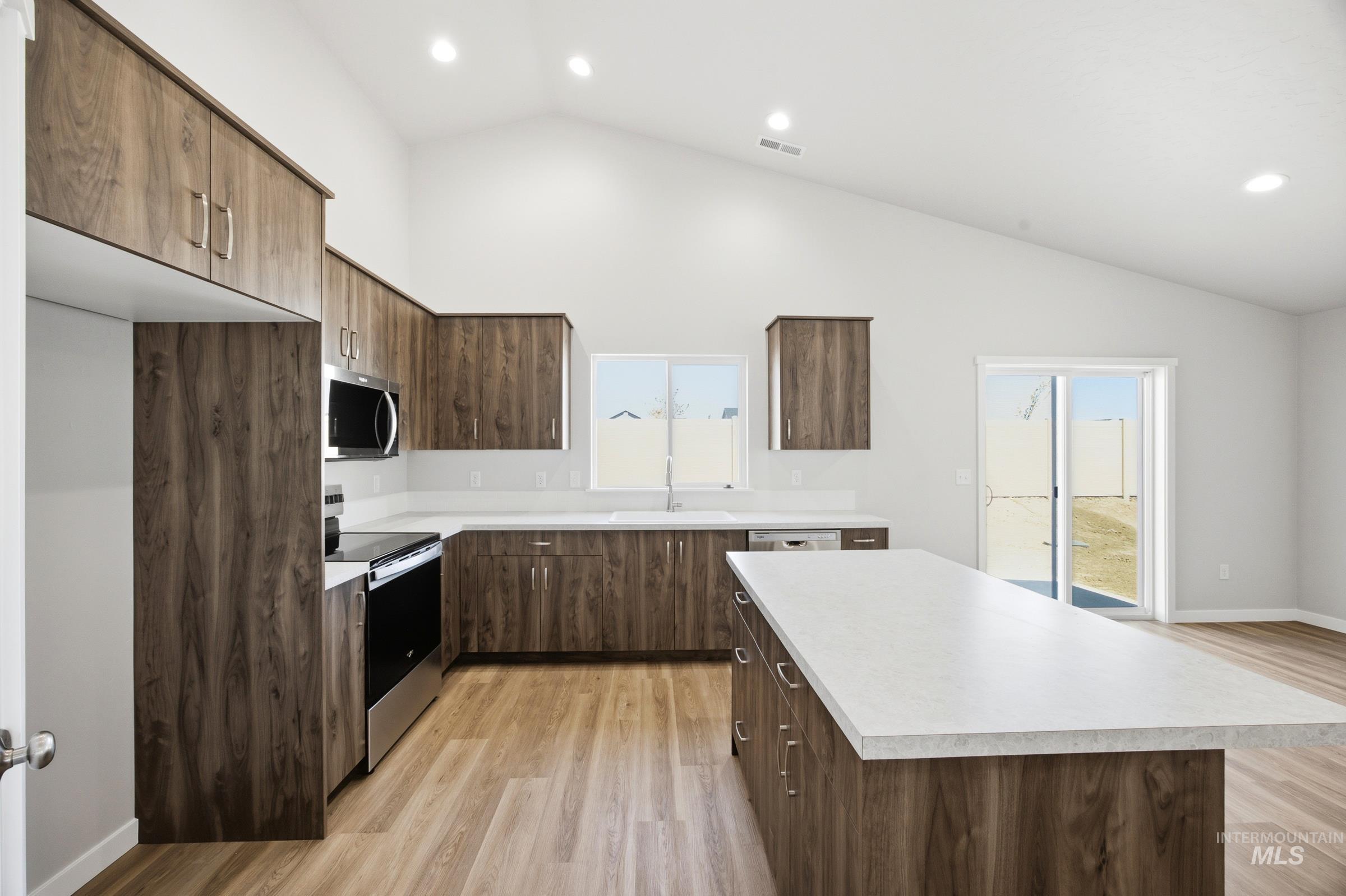 1698 Dyer St, Middleton, Idaho 83644, 4 Bedrooms, 2 Bathrooms, Residential For Sale, Price $456,990,MLS 98999178
