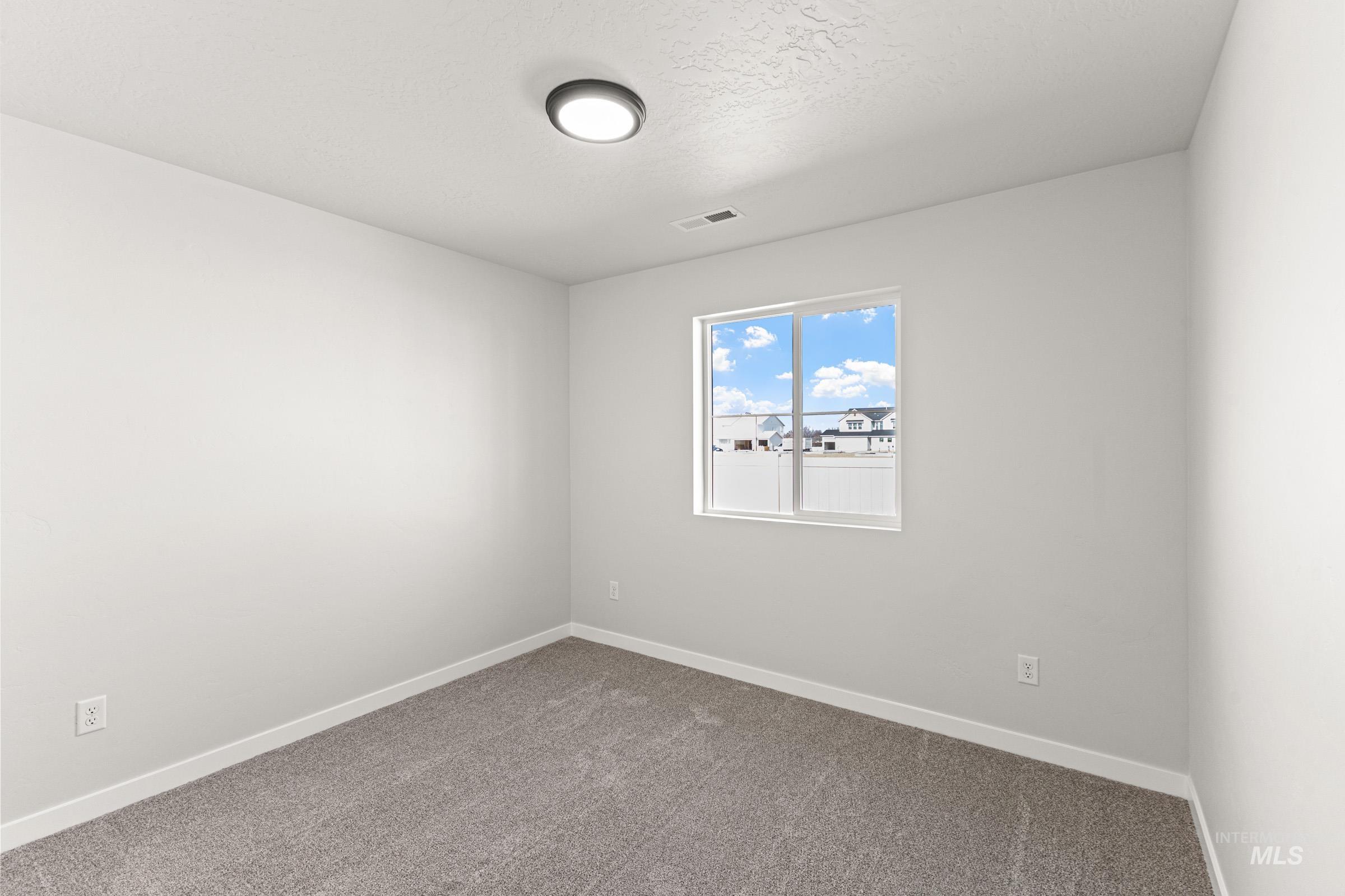 190 N Tideberry Ave, Kuna, Idaho 83634, 3 Bedrooms, 2 Bathrooms, Residential For Sale, Price $424,990, 98999179
