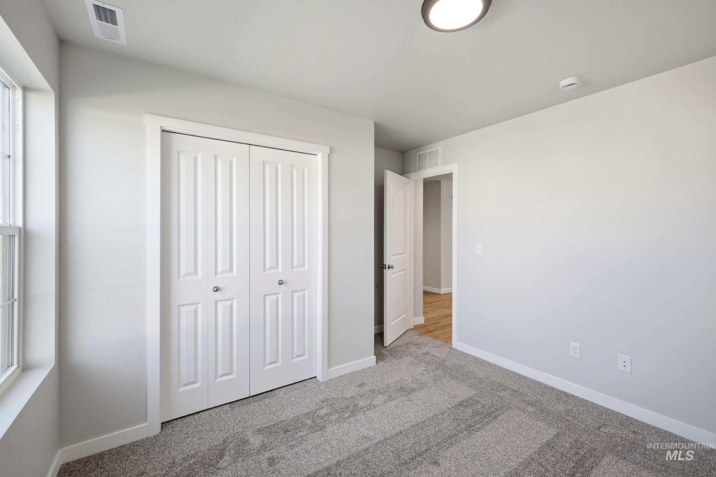 190 N Tideberry Ave, Kuna, Idaho 83634, 3 Bedrooms, 2 Bathrooms, Residential For Sale, Price $424,990,MLS 98999179