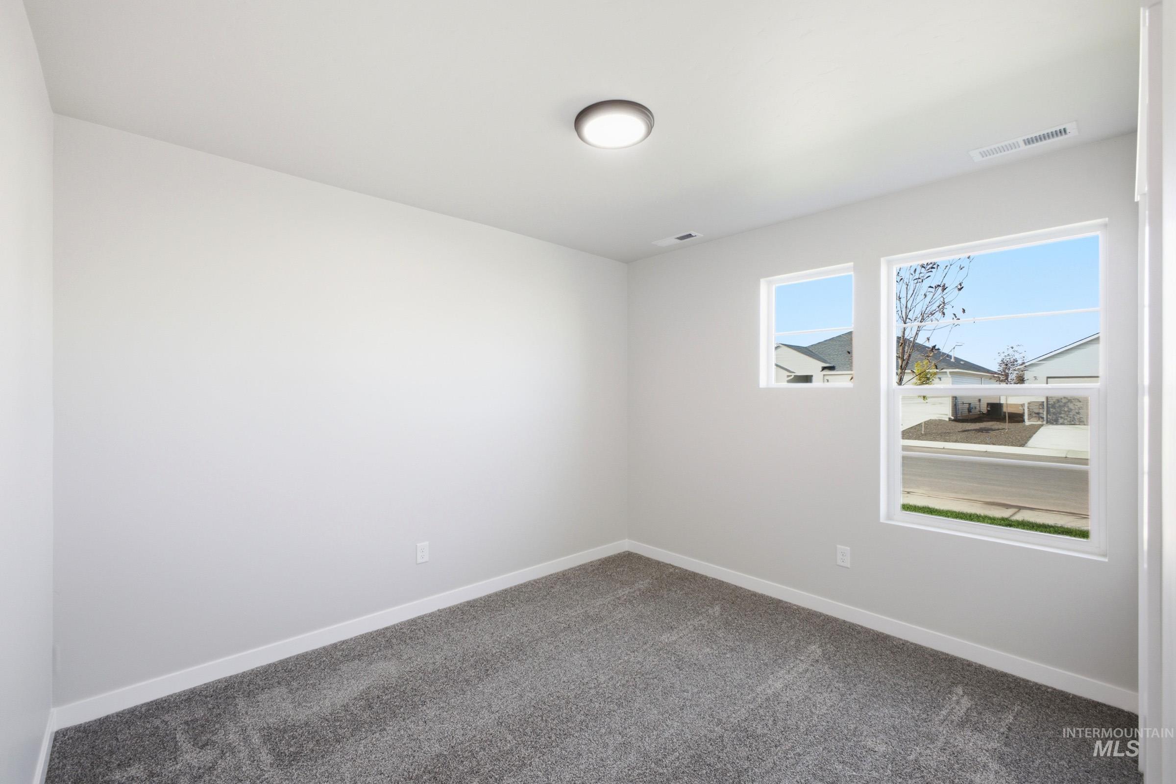 190 N Tideberry Ave, Kuna, Idaho 83634, 3 Bedrooms, 2 Bathrooms, Residential For Sale, Price $424,990,MLS 98999179