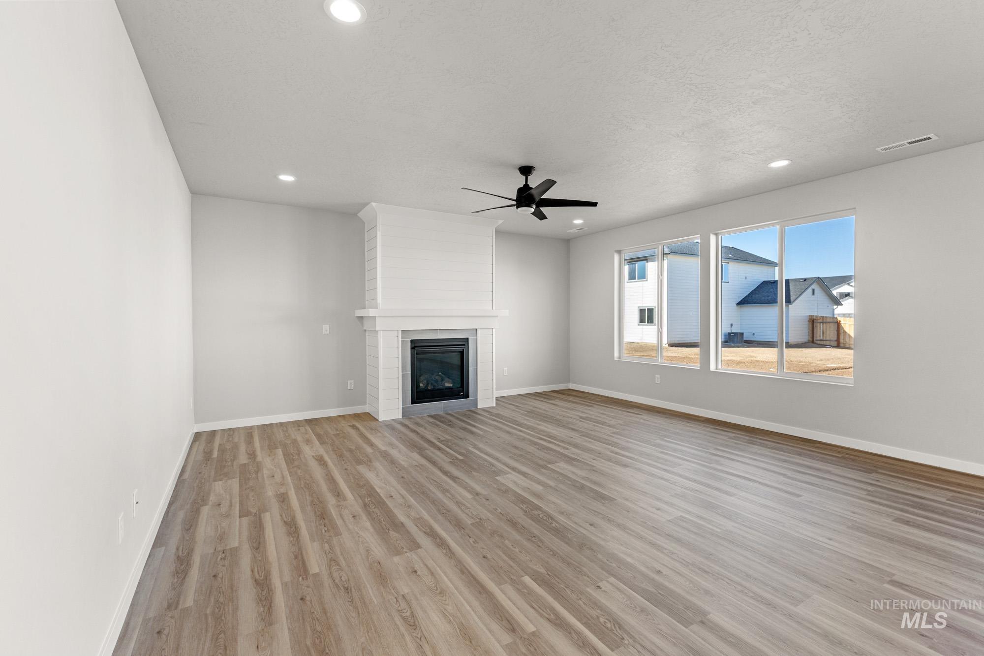 1643 Celina St, Middleton, Idaho 83644, 5 Bedrooms, 4.5 Bathrooms, Residential For Sale, Price $661,990, 98999180