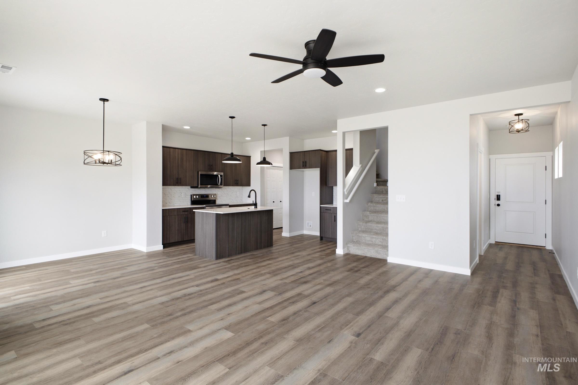 1387 W Braden Dr, Meridian, Idaho 83642, 3 Bedrooms, 2.5 Bathrooms, Residential For Sale, Price $469,990,MLS 98999185