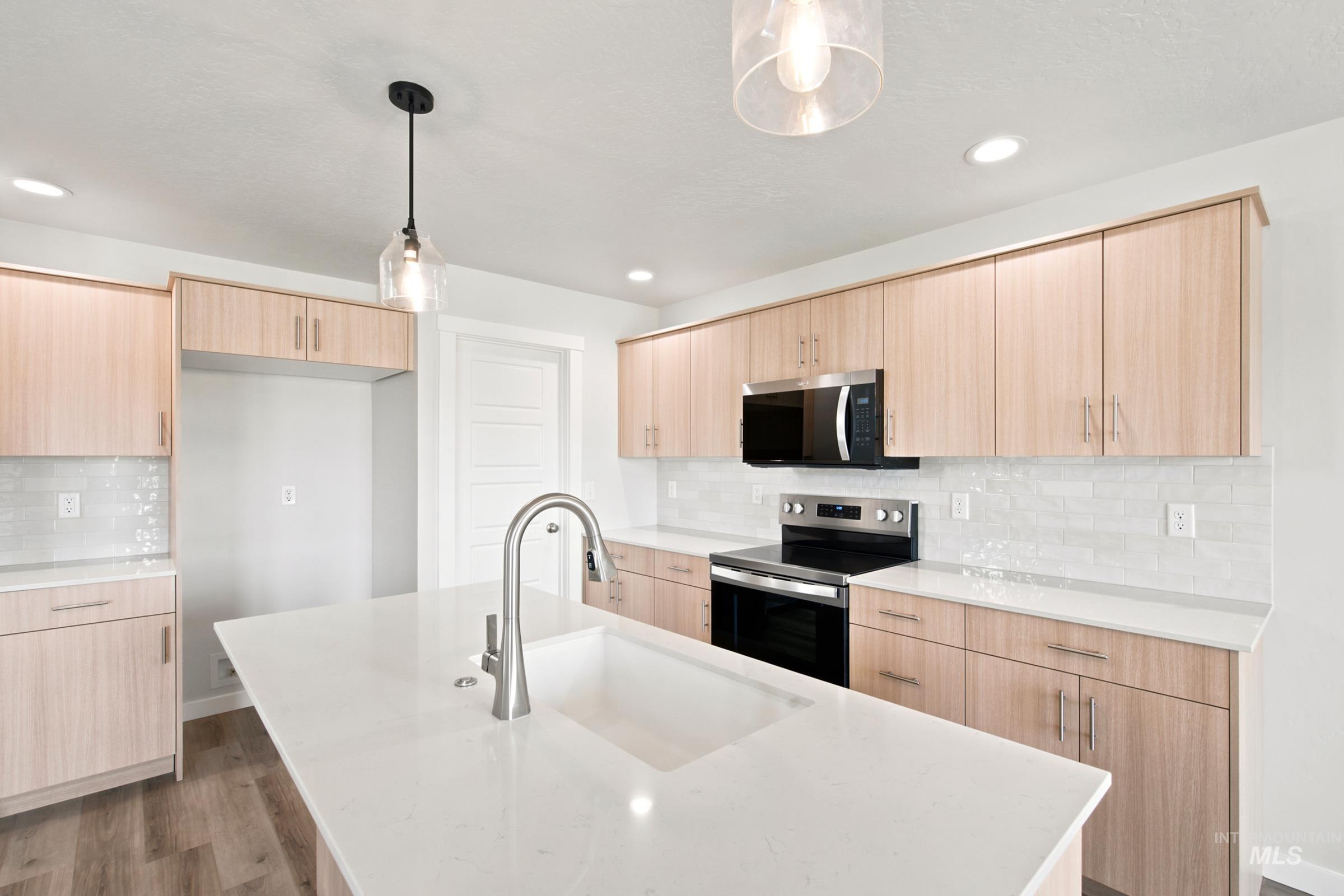 1437 W Braden Dr, Meridian, Idaho 83642, 3 Bedrooms, 2.5 Bathrooms, Residential For Sale, Price $478,990, 98999187
