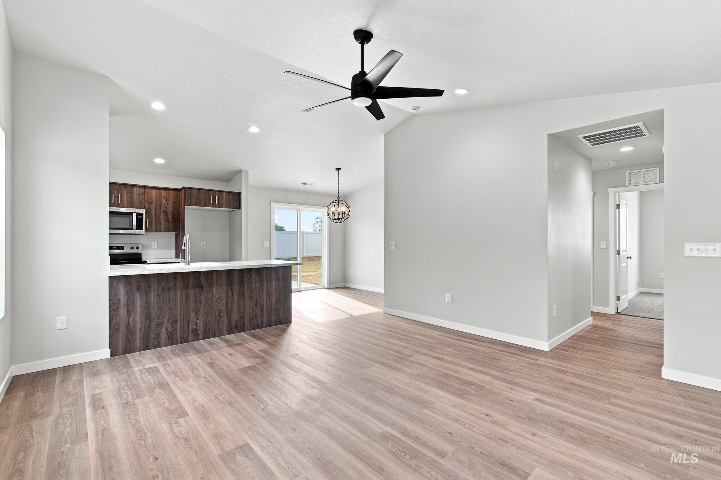 2635 N Murdock Ave, Kuna, Idaho 83634, 3 Bedrooms, 2 Bathrooms, Residential For Sale, Price $394,990, 98999188