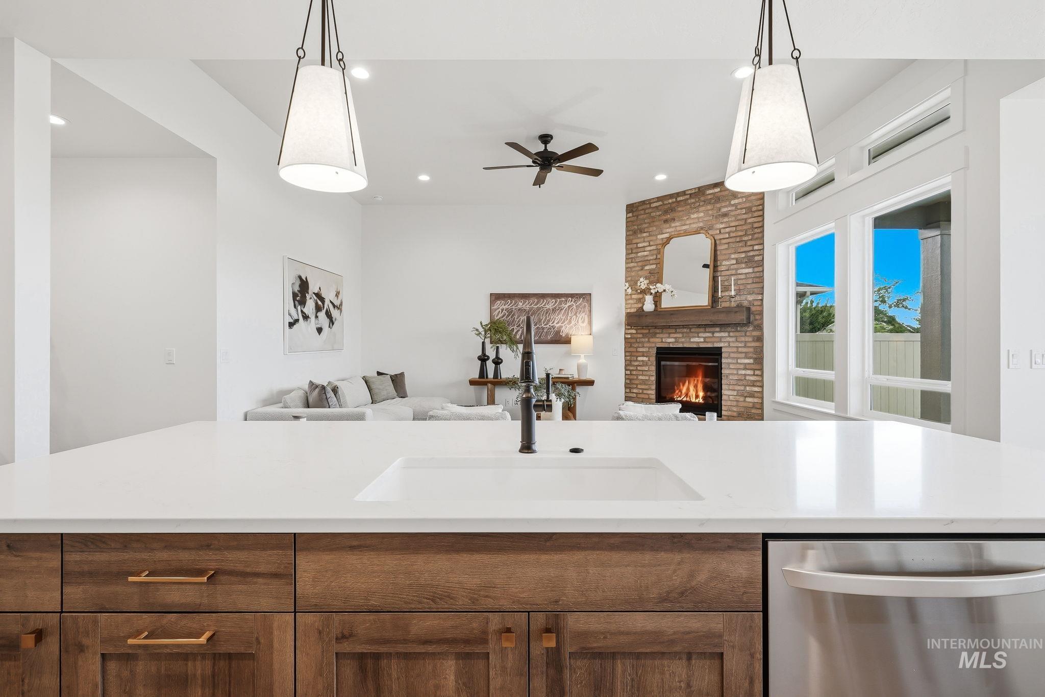 706 E Merino St, Kuna, Idaho 83634, 3 Bedrooms, 2 Bathrooms, Residential For Sale, Price $684,900, 98999195