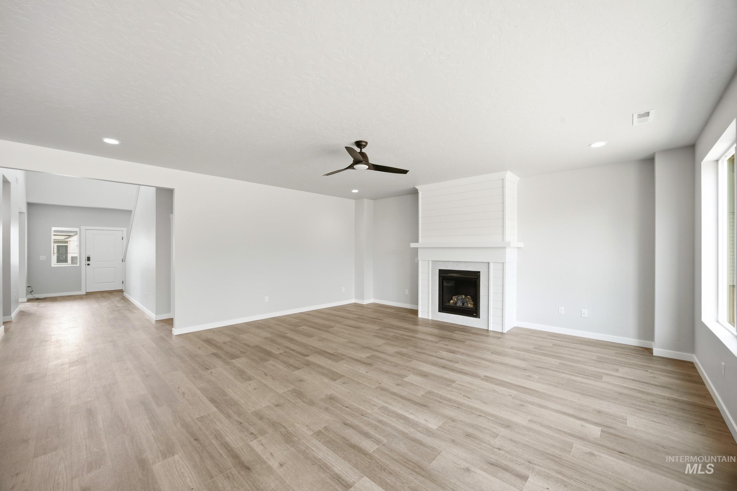 5164 S Bleachfield Ave, Meridian, Idaho 83642, 4 Bedrooms, 3.5 Bathrooms, Residential For Sale, Price $816,990,MLS 98999196