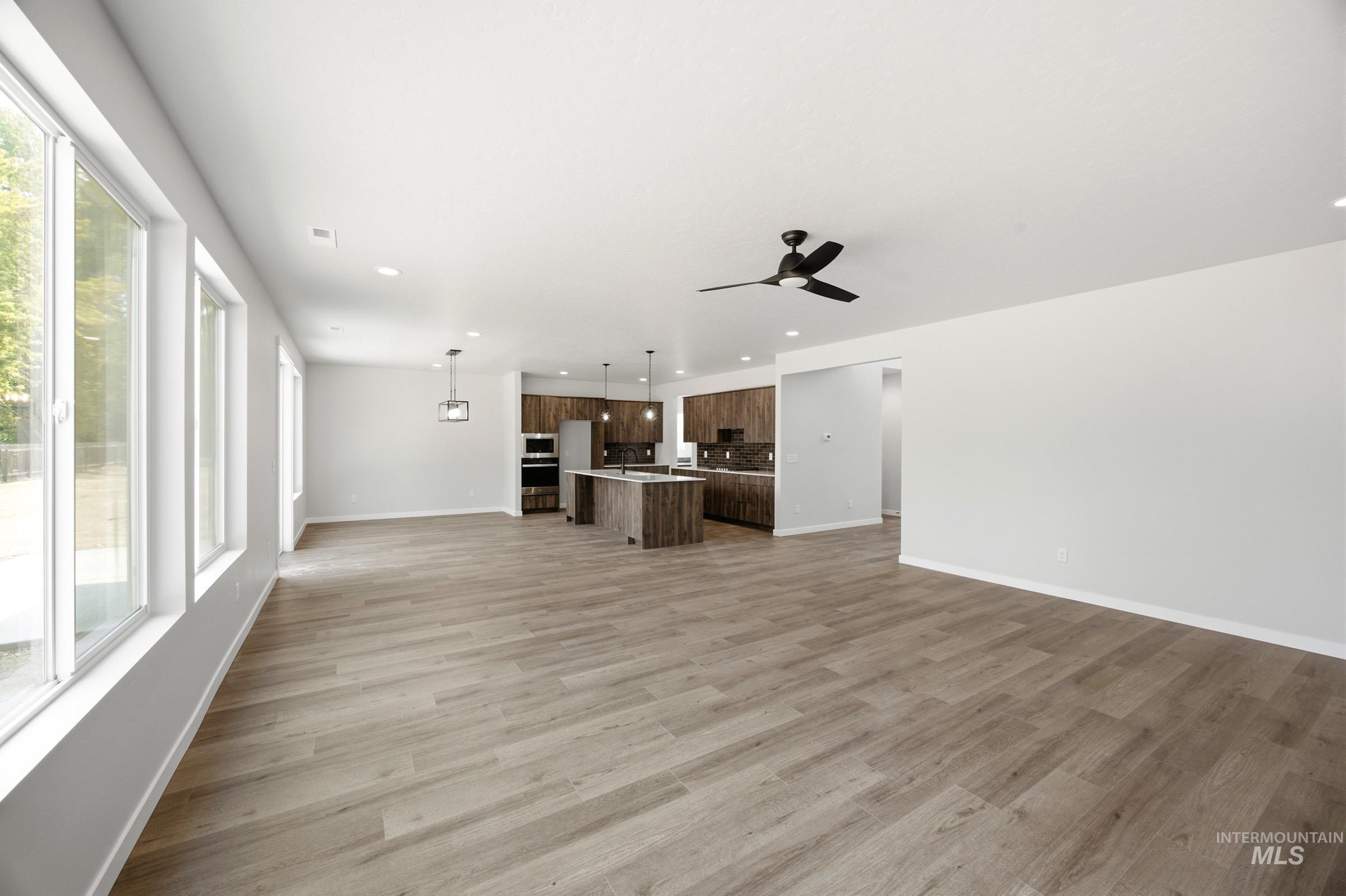 5164 S Bleachfield Ave, Meridian, Idaho 83642, 4 Bedrooms, 3.5 Bathrooms, Residential For Sale, Price $816,990,MLS 98999196