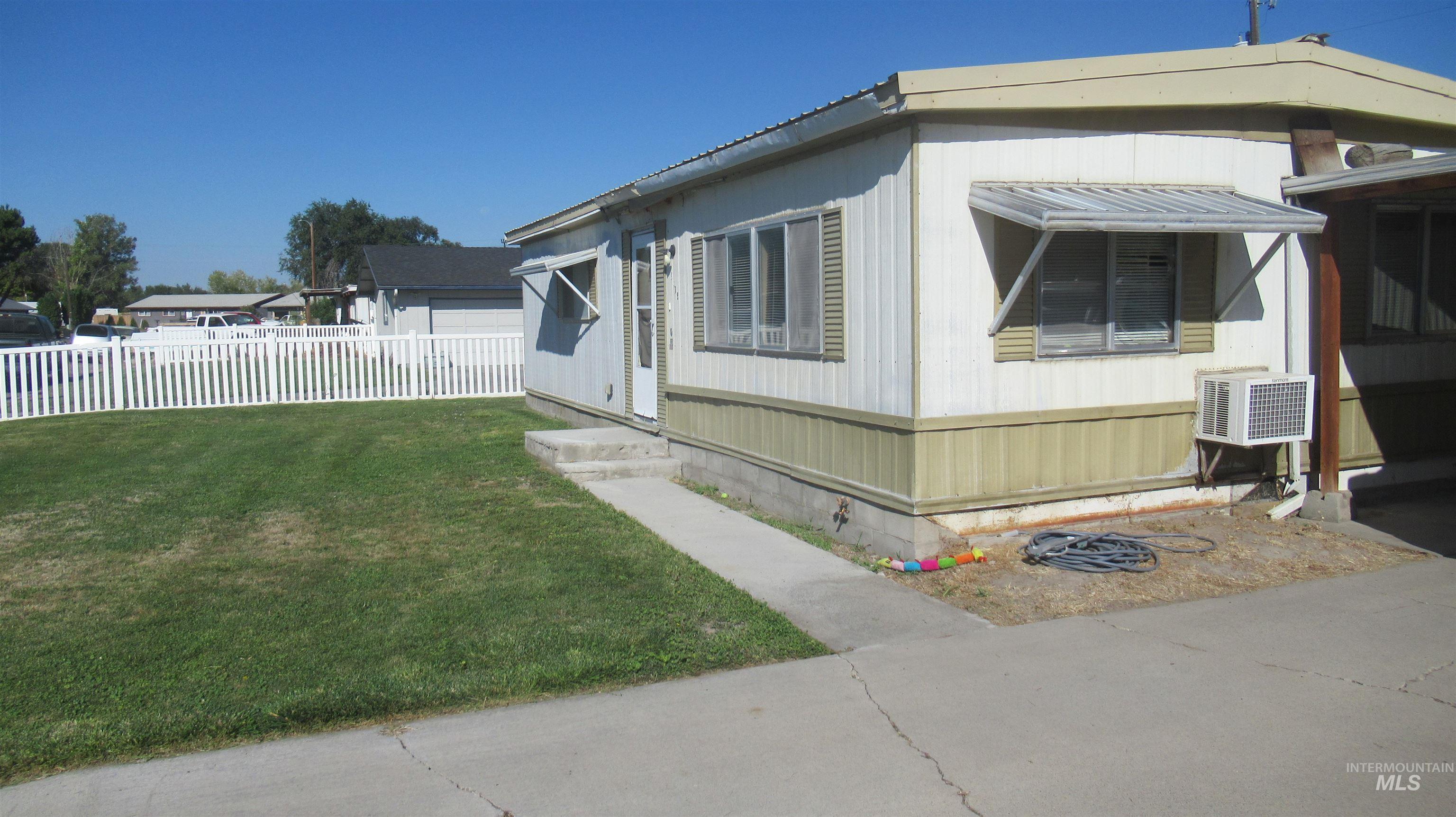 1109 W D, Vale, Oregon 97918, 2 Bedrooms, 1 Bathroom, Residential For Sale, Price $125,000,MLS 98999202