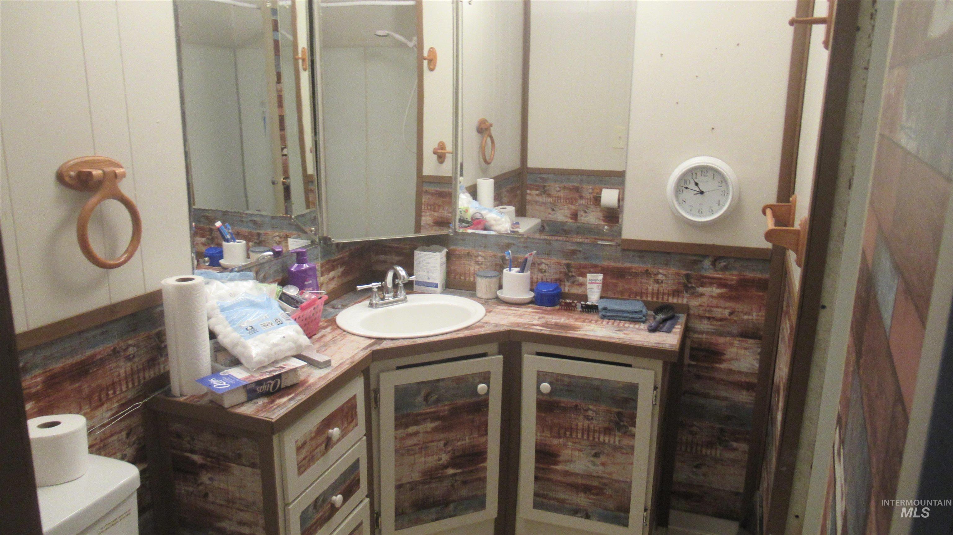 1109 W D, Vale, Oregon 97918, 2 Bedrooms, 1 Bathroom, Residential For Sale, Price $125,000,MLS 98999202