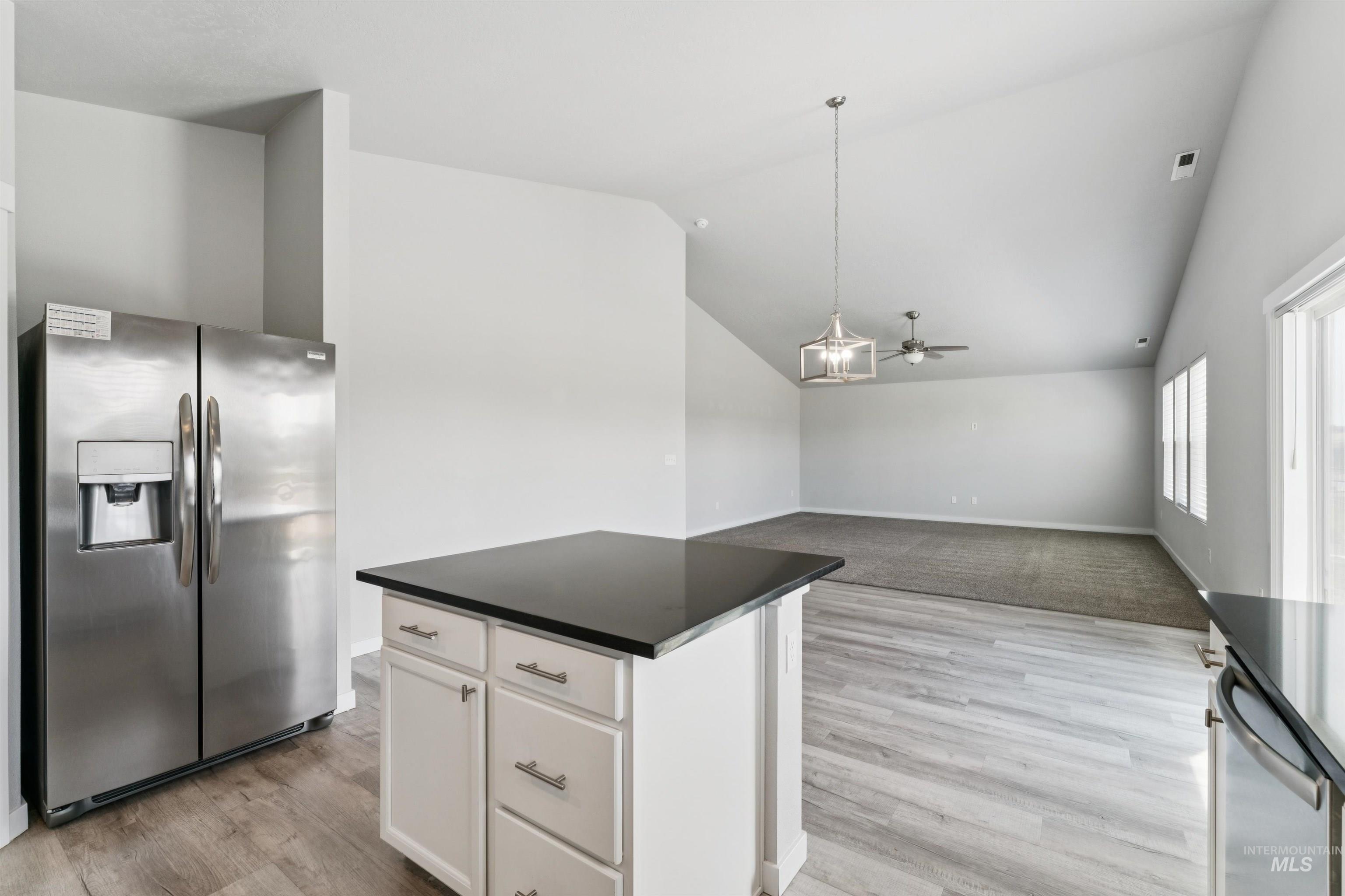 241 S Iceberg Lake Ave, Meridian, Idaho 83642, 4 Bedrooms, 2 Bathrooms, Residential For Sale, Price $539,900,MLS 98999207