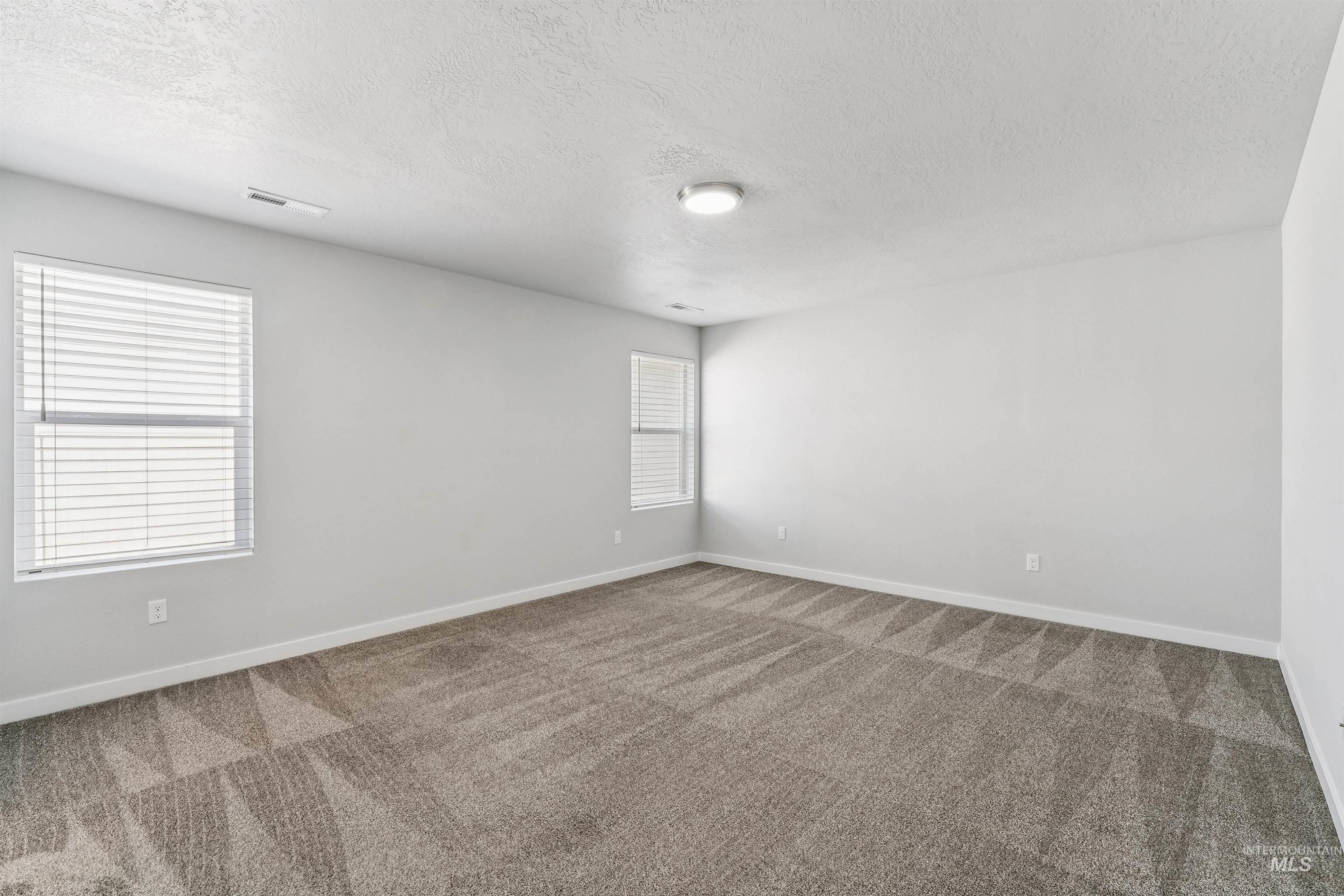 241 S Iceberg Lake Ave, Meridian, Idaho 83642, 4 Bedrooms, 2 Bathrooms, Residential For Sale, Price $539,900,MLS 98999207