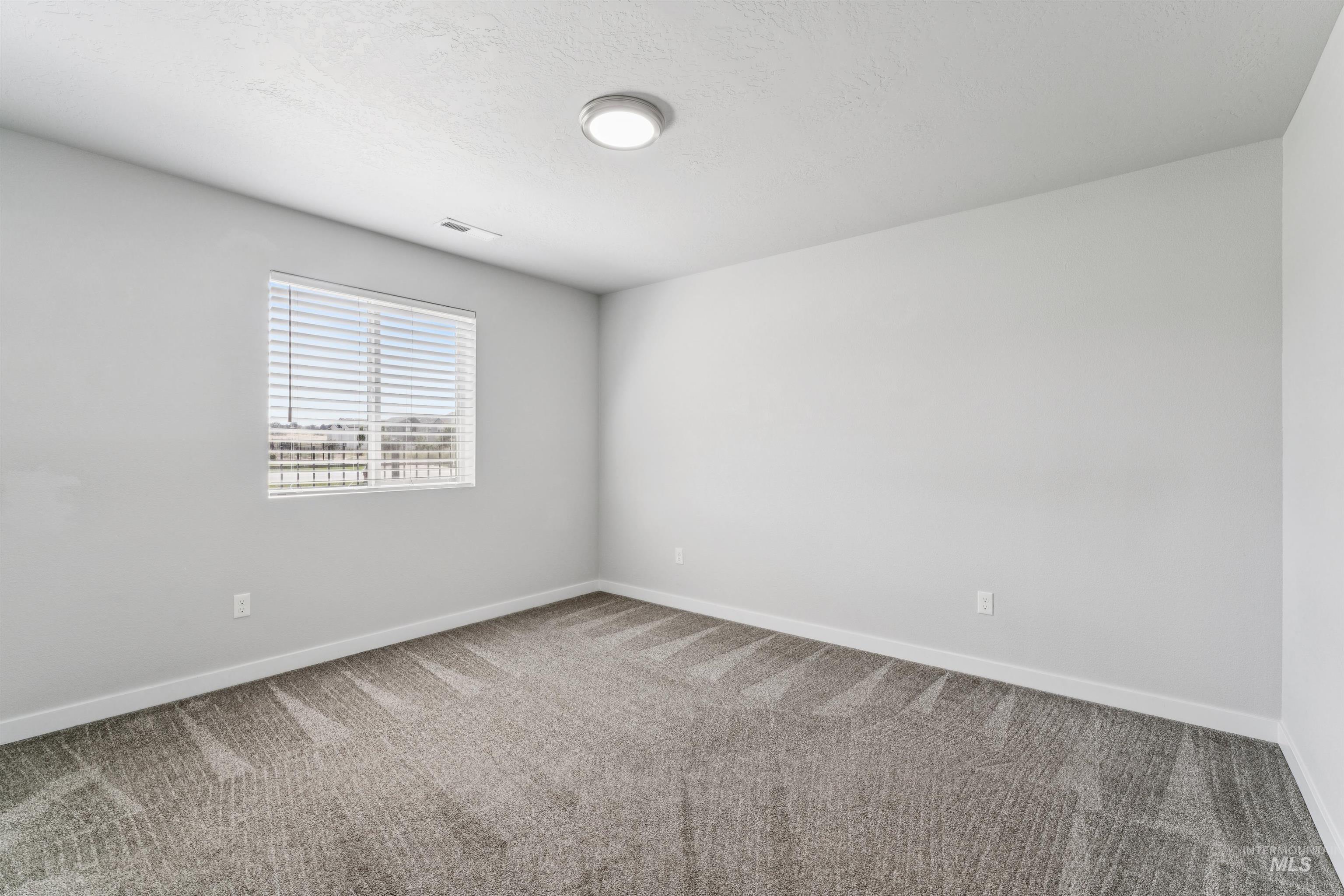 241 S Iceberg Lake Ave, Meridian, Idaho 83642, 4 Bedrooms, 2 Bathrooms, Residential For Sale, Price $539,900,MLS 98999207