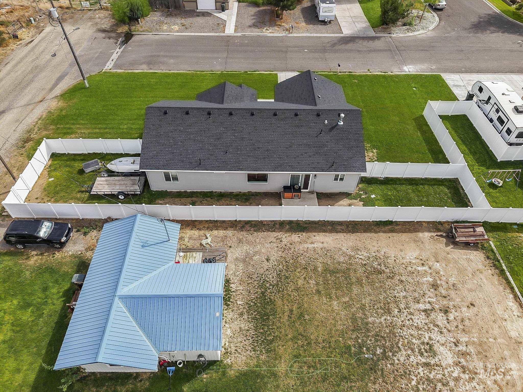 1916 14th Dr, Heyburn, Idaho 83336, 4 Bedrooms, 2 Bathrooms, Residential For Sale, Price $380,000,MLS 98999208